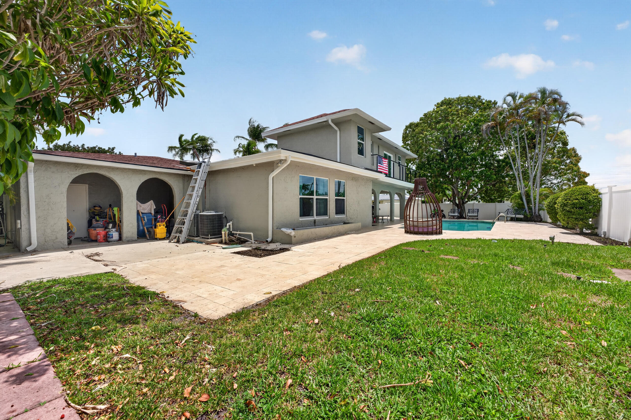 HOLIDAY CITY AT BOCA RATON SEC 5 - Residential
