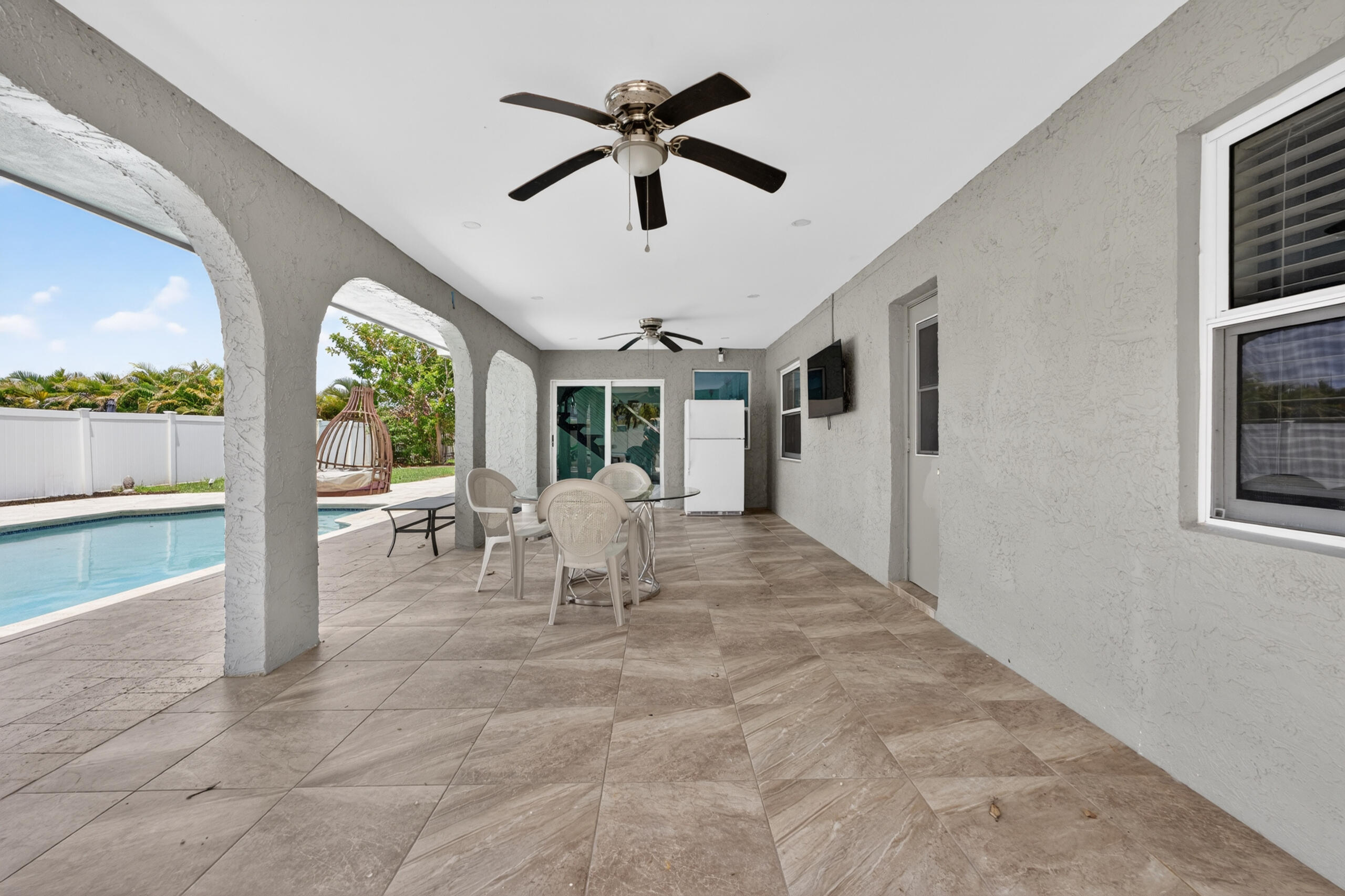 HOLIDAY CITY AT BOCA RATON SEC 5 - Residential