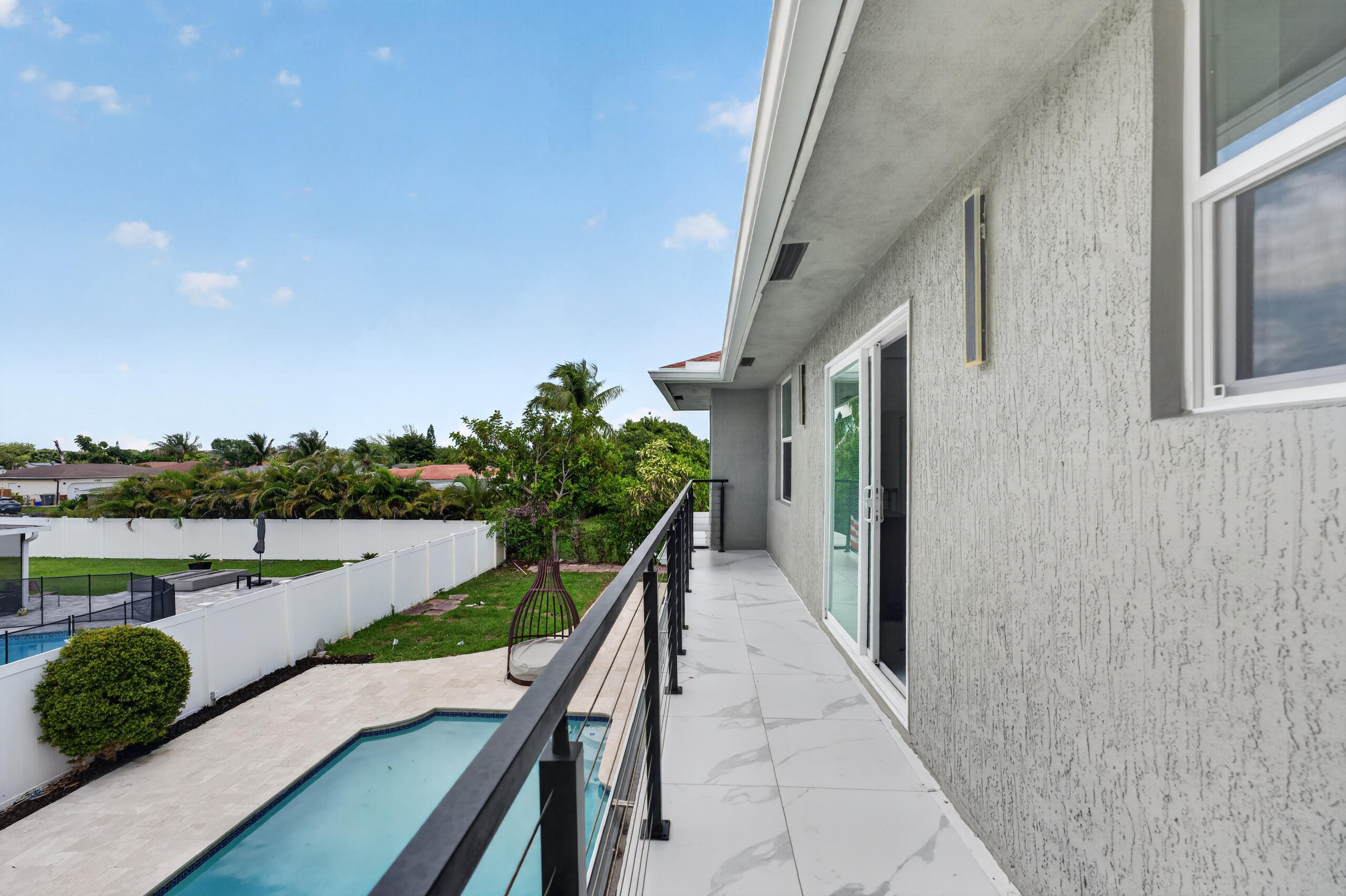 HOLIDAY CITY AT BOCA RATON SEC 5 - Residential