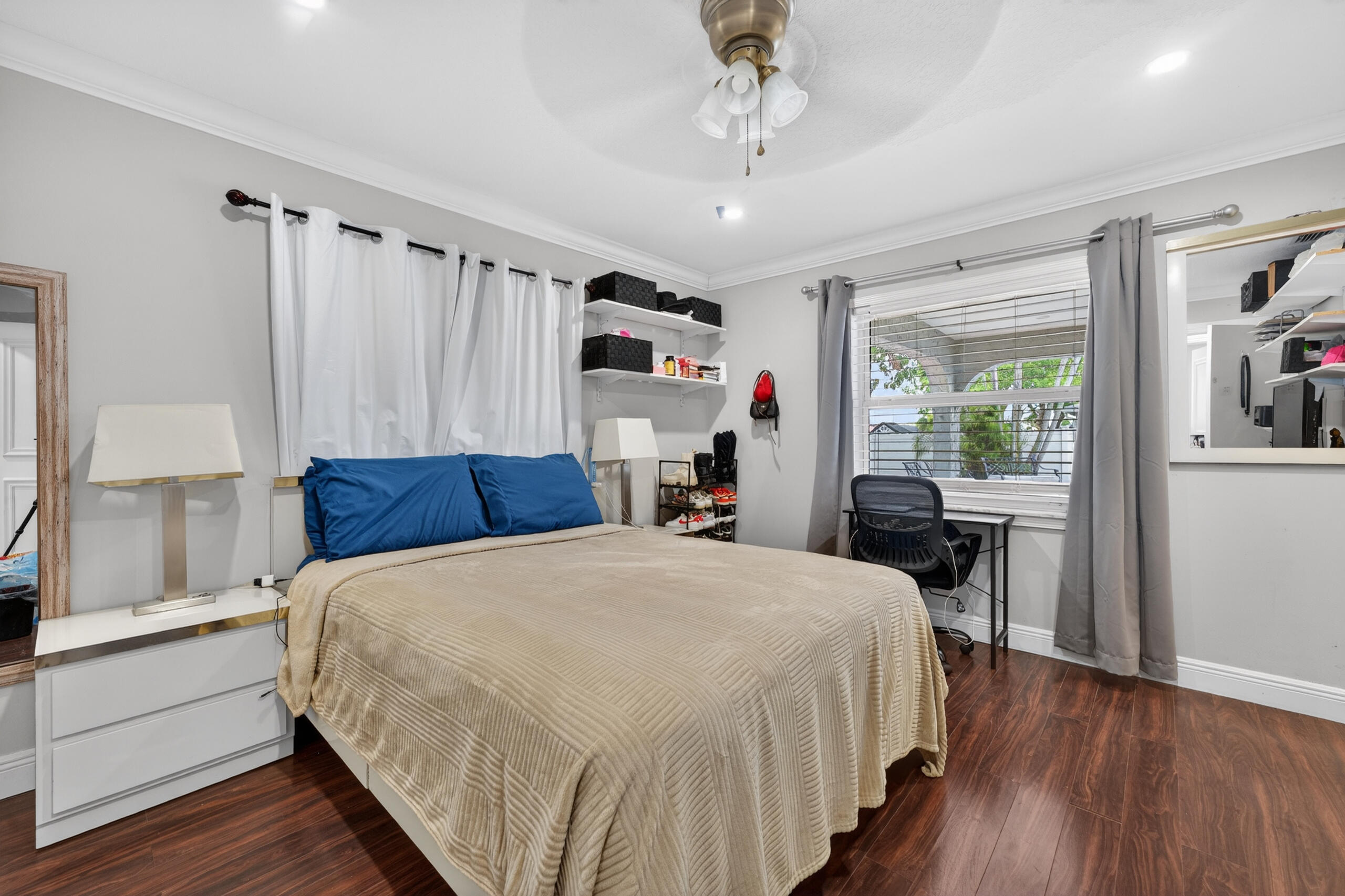 HOLIDAY CITY AT BOCA RATON SEC 5 - Residential