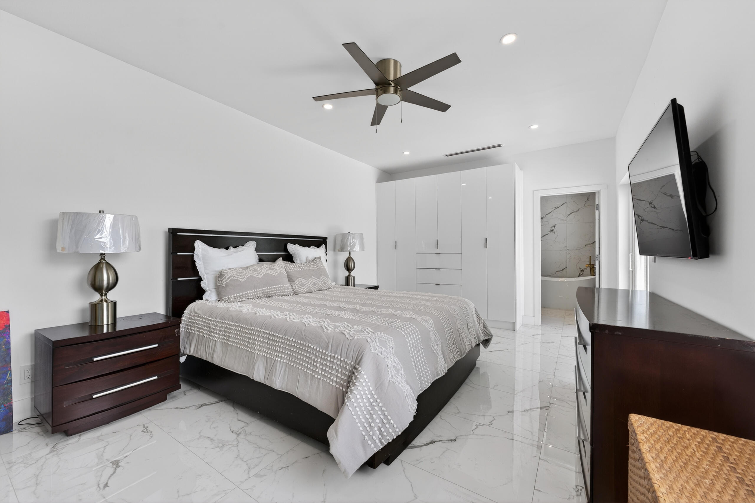 HOLIDAY CITY AT BOCA RATON SEC 5 - Residential