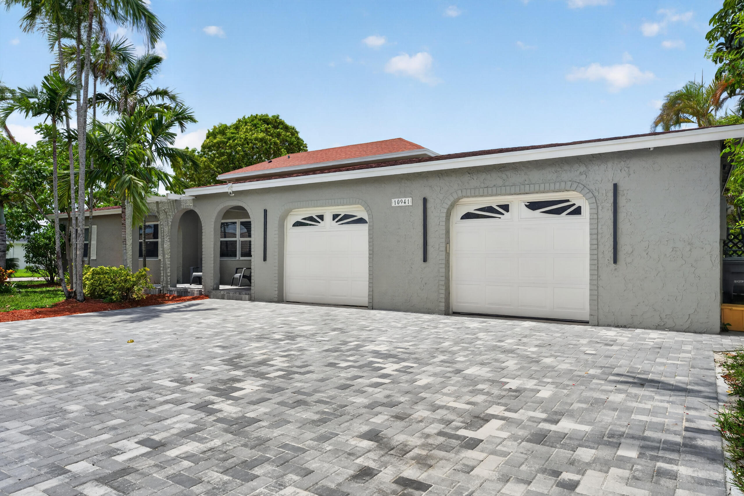 HOLIDAY CITY AT BOCA RATON SEC 5 - Residential