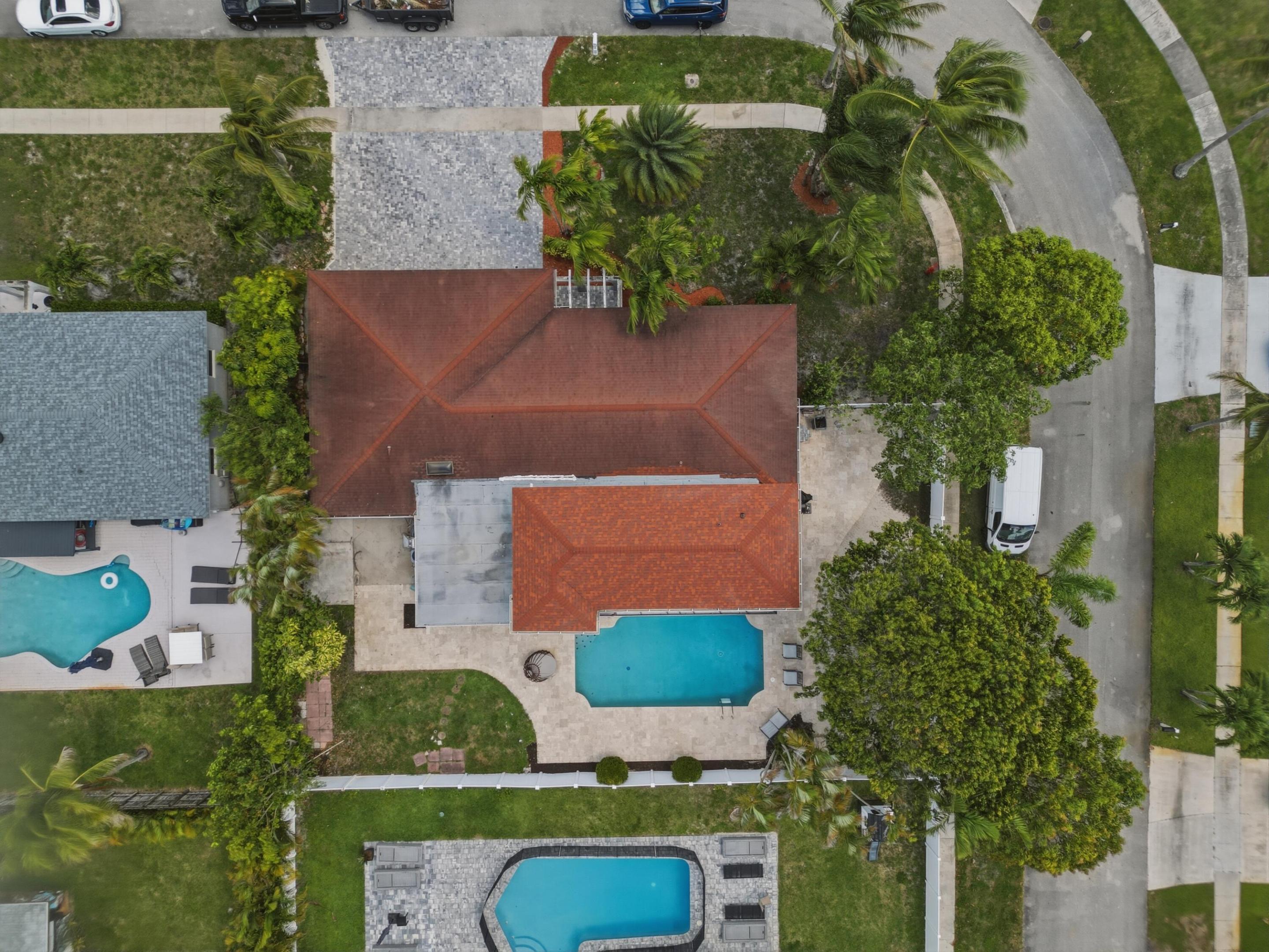 HOLIDAY CITY AT BOCA RATON SEC 5 - Residential