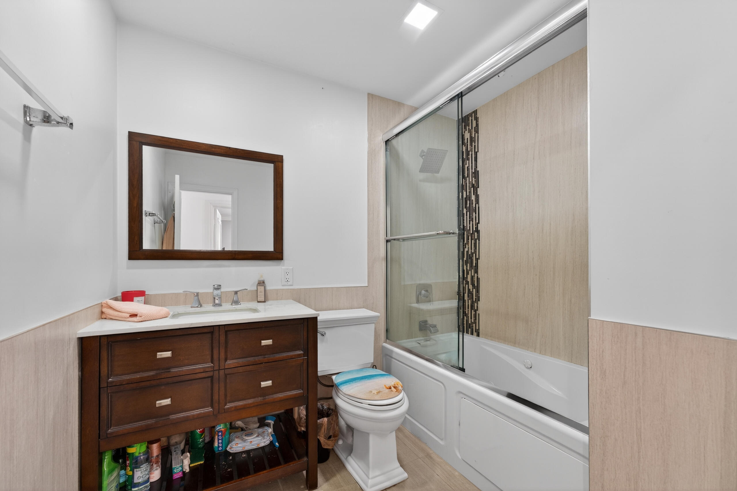 HOLIDAY CITY AT BOCA RATON SEC 5 - Residential