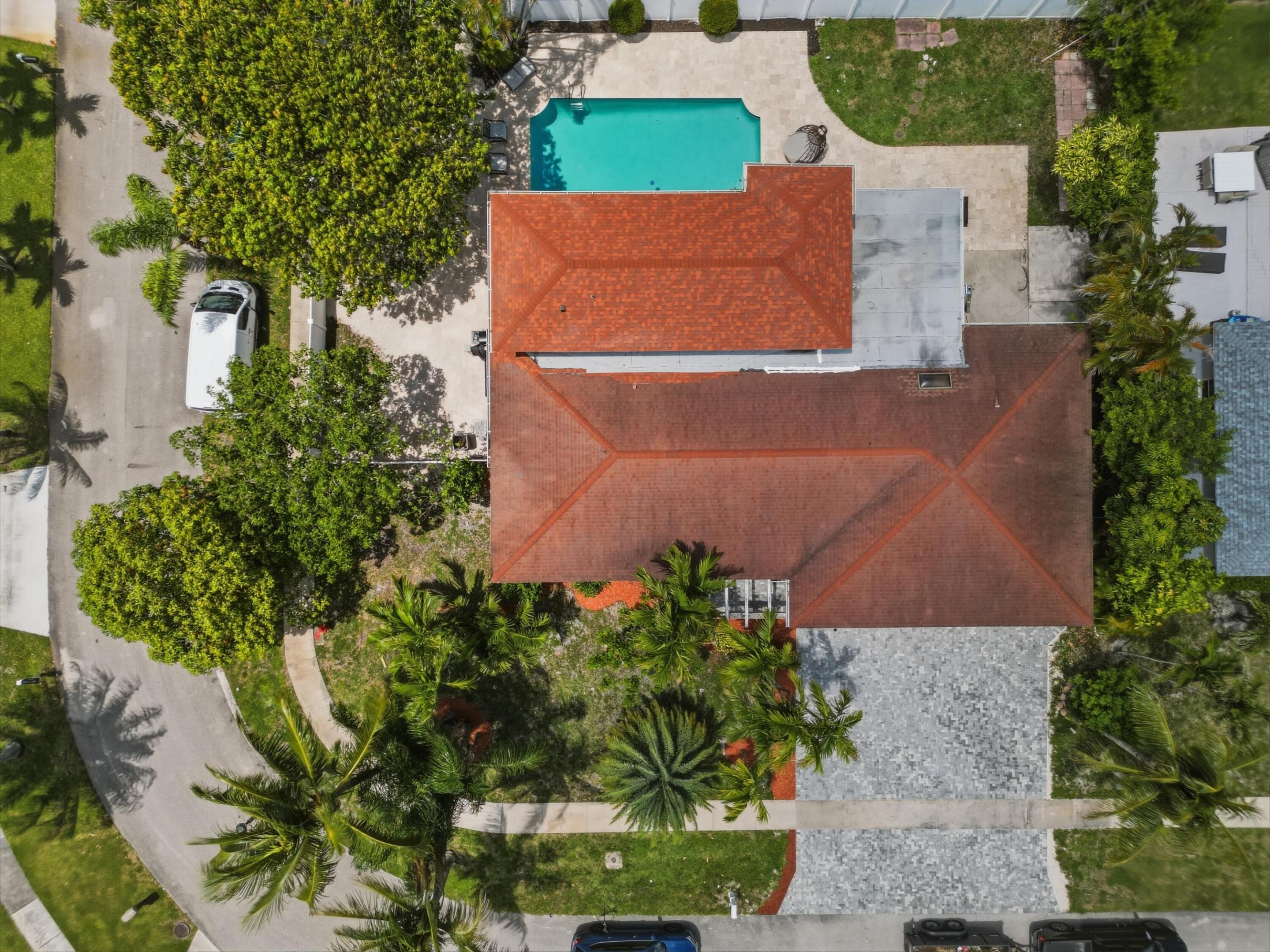 HOLIDAY CITY AT BOCA RATON SEC 5 - Residential