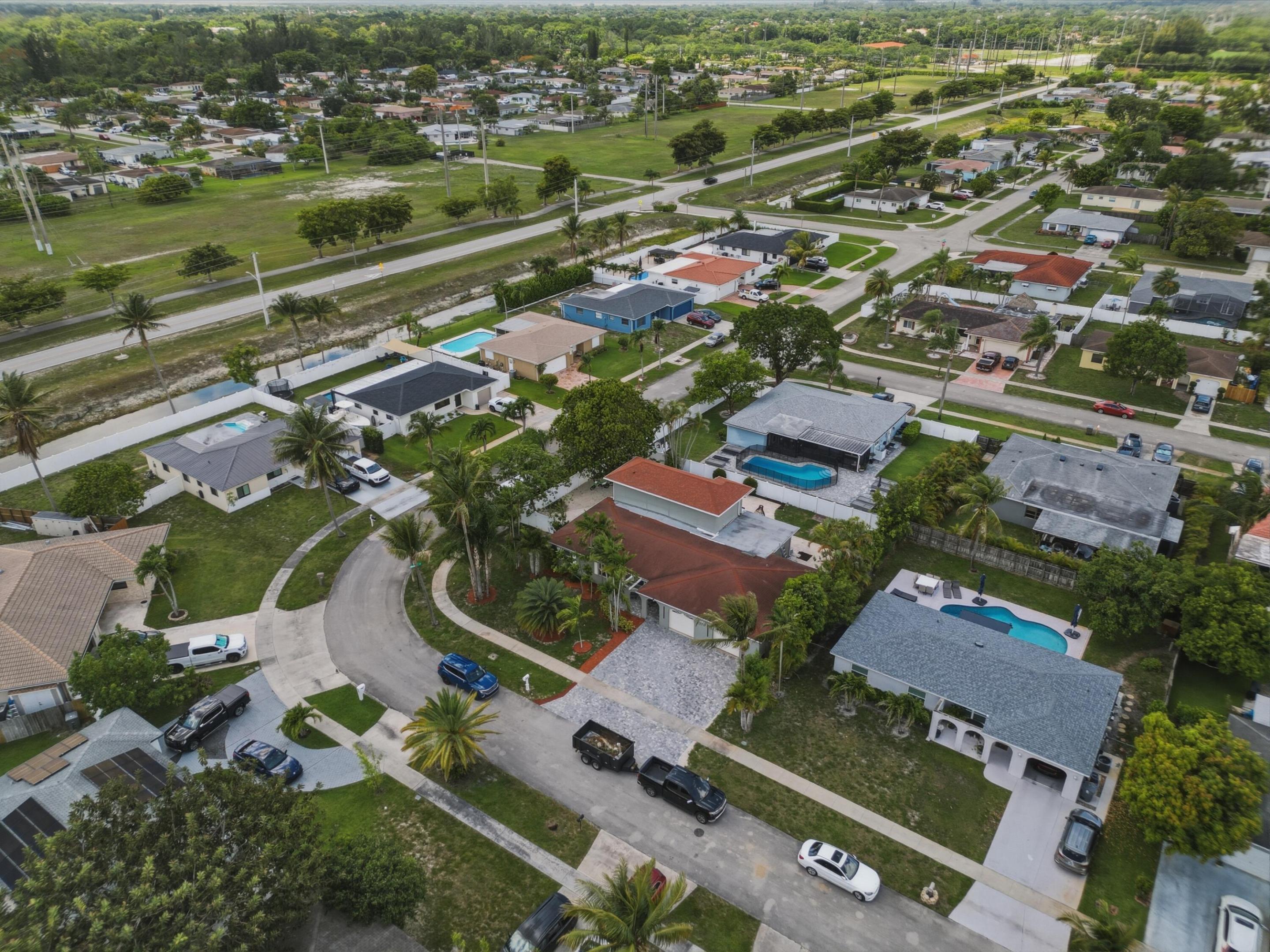 HOLIDAY CITY AT BOCA RATON SEC 5 - Residential