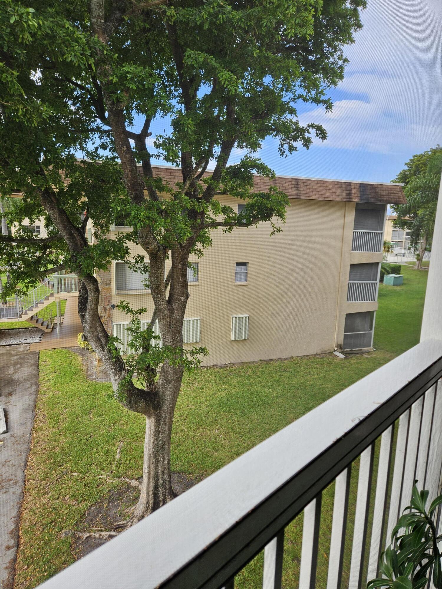 VILLAGE GREEN SUSSEX CONDO - Residential