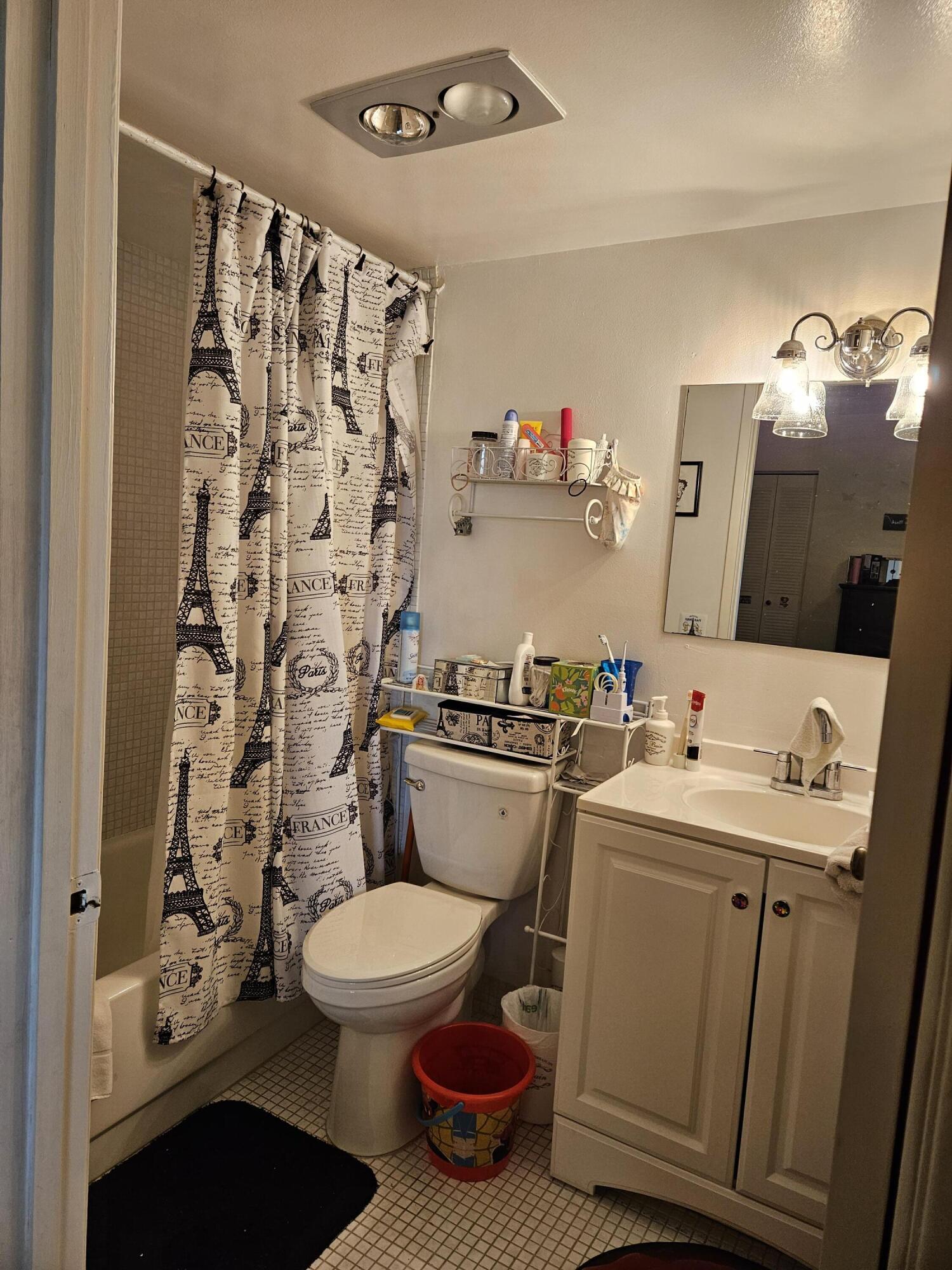 VILLAGE GREEN SUSSEX CONDO - Residential