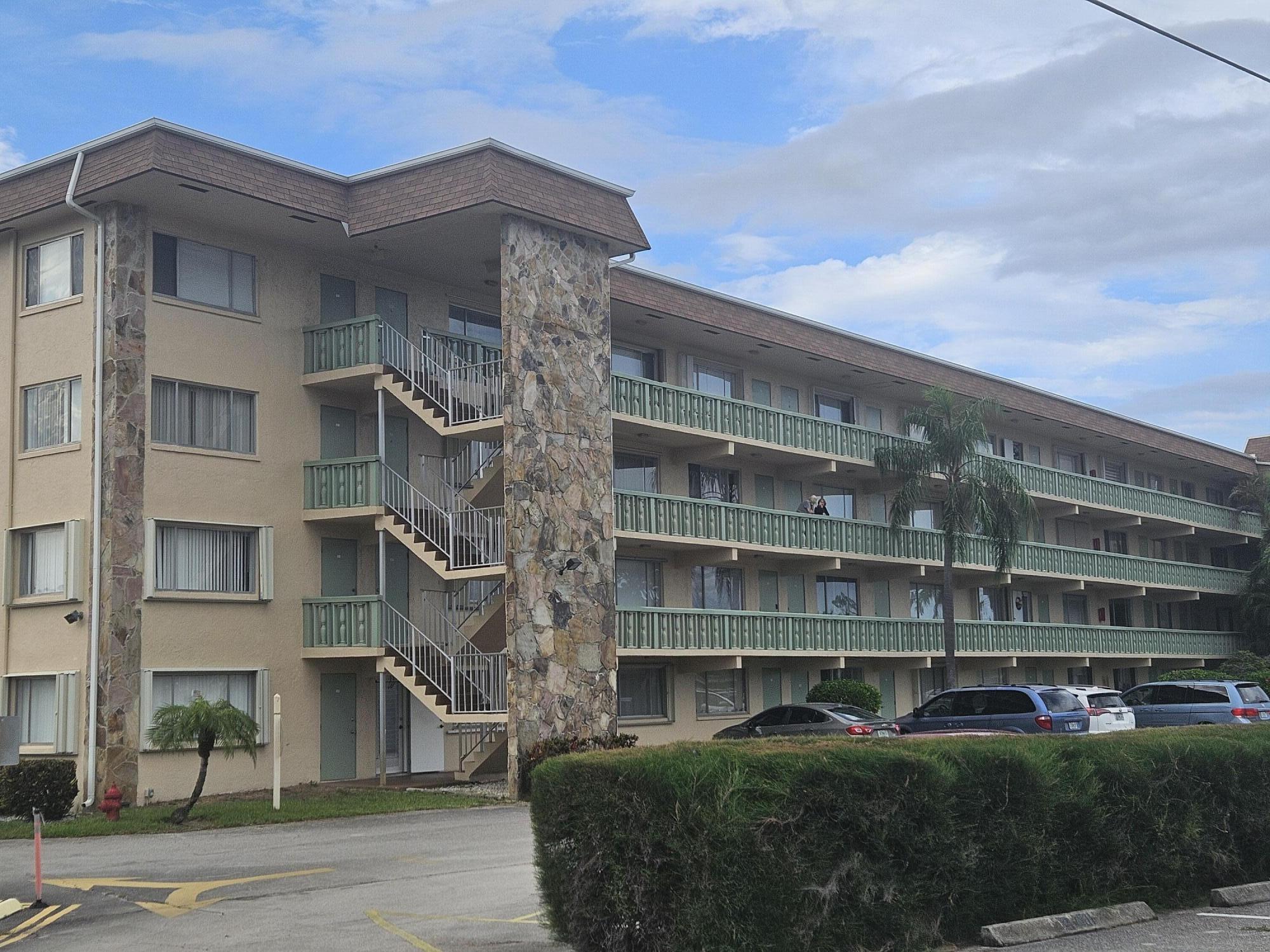 VILLAGE GREEN SUSSEX CONDO - Residential