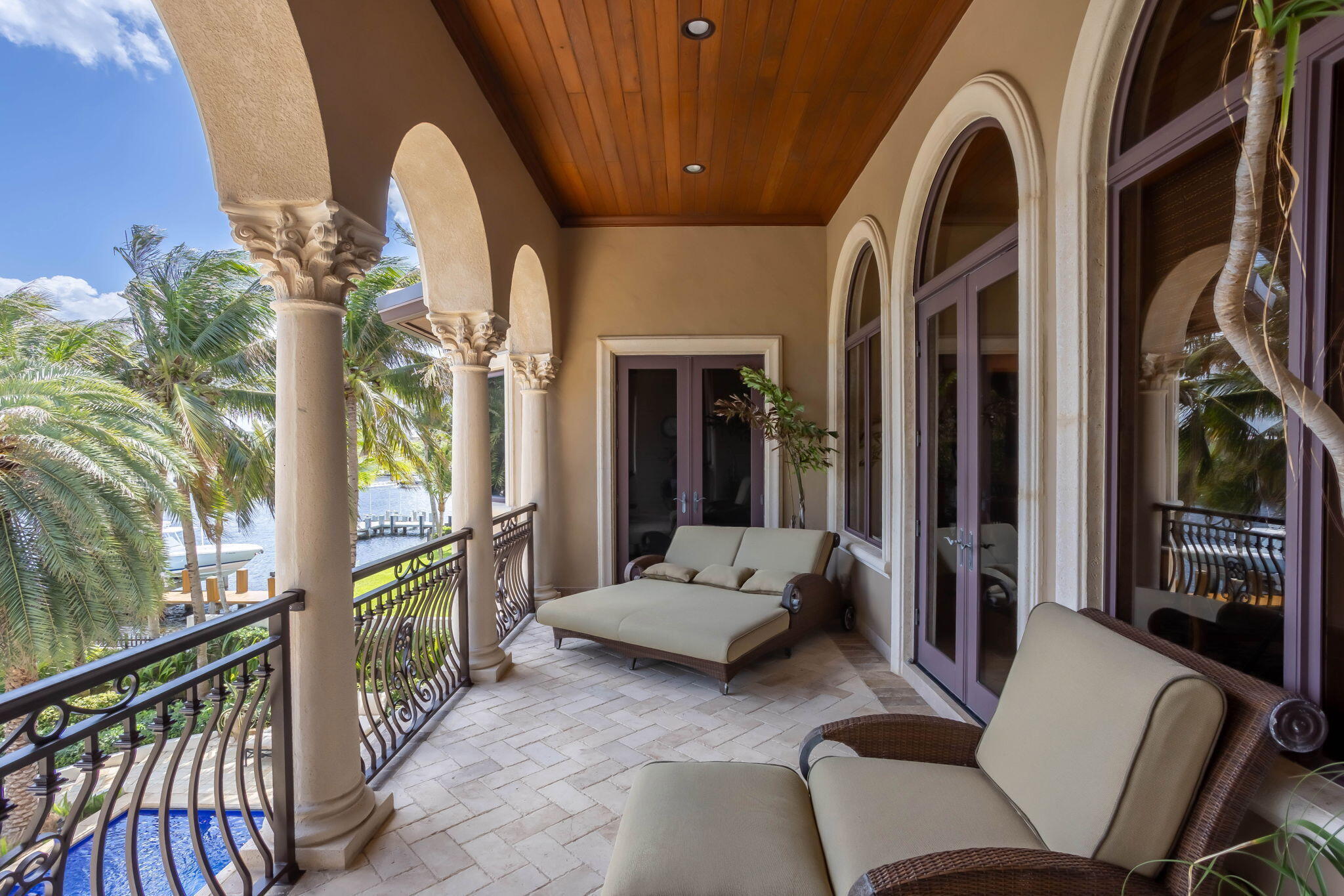 VENETIAN ISLES 1ST SEC - Residential
