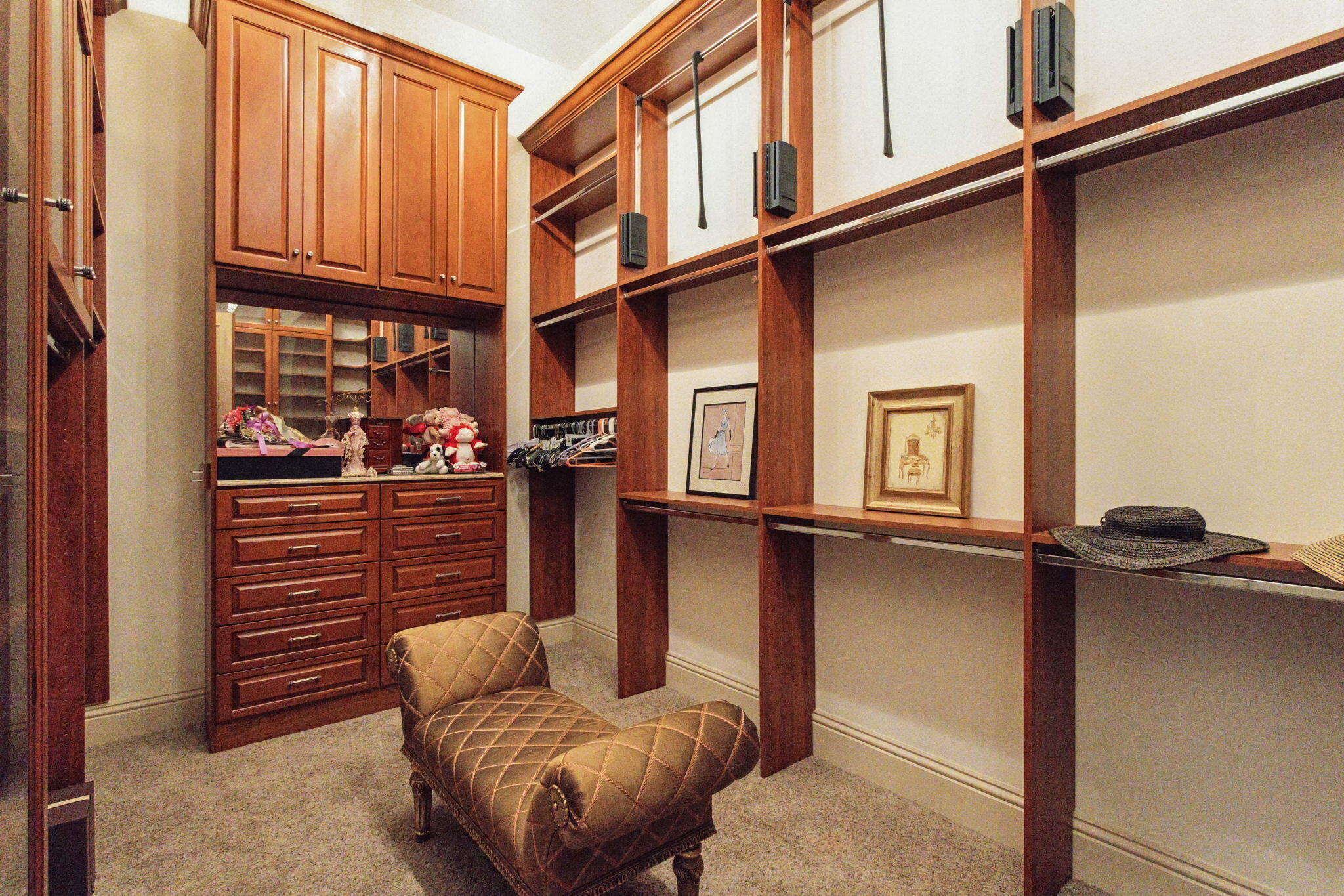 VENETIAN ISLES 1ST SEC - Residential