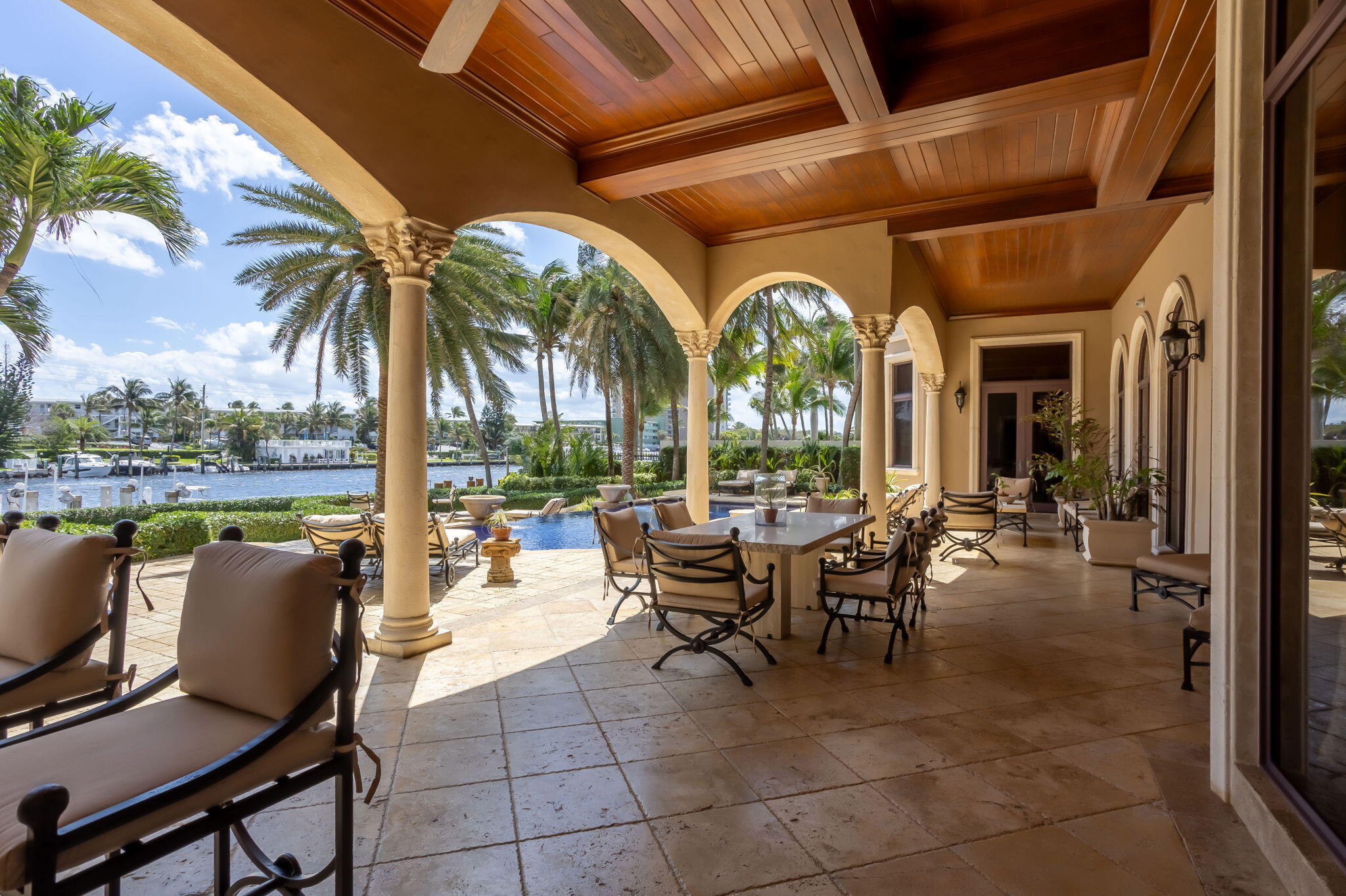VENETIAN ISLES 1ST SEC - Residential