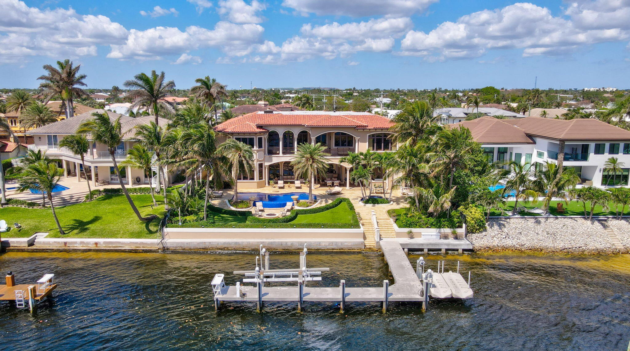 VENETIAN ISLES 1ST SEC - Residential