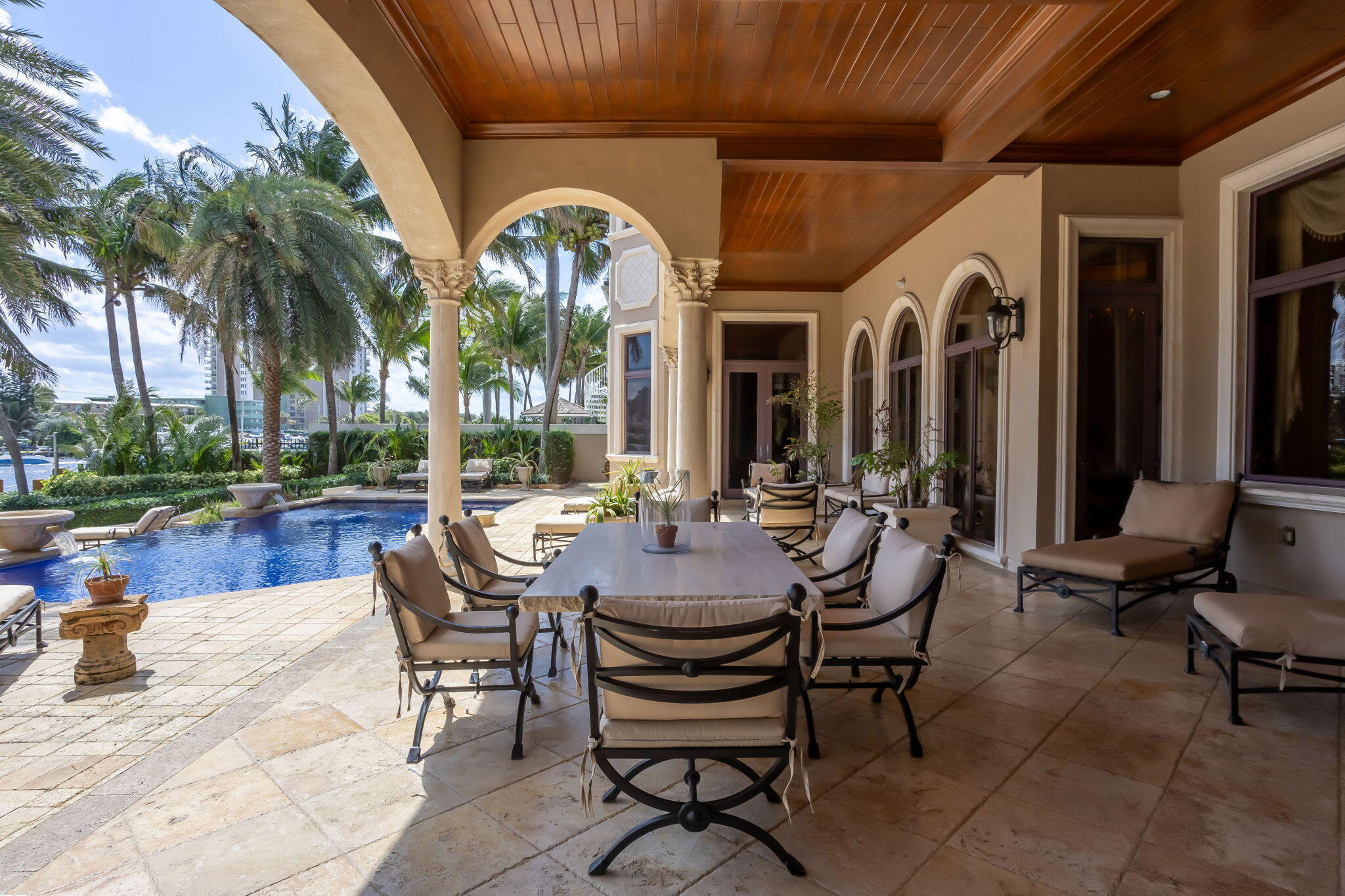 VENETIAN ISLES 1ST SEC - Residential