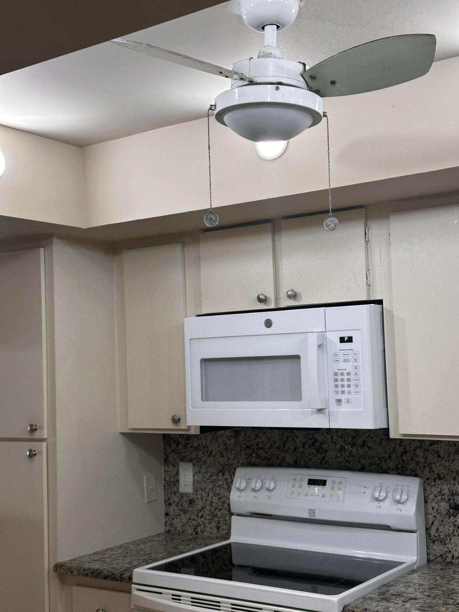 POINCIANA GARDENS CONDO - Residential Lease