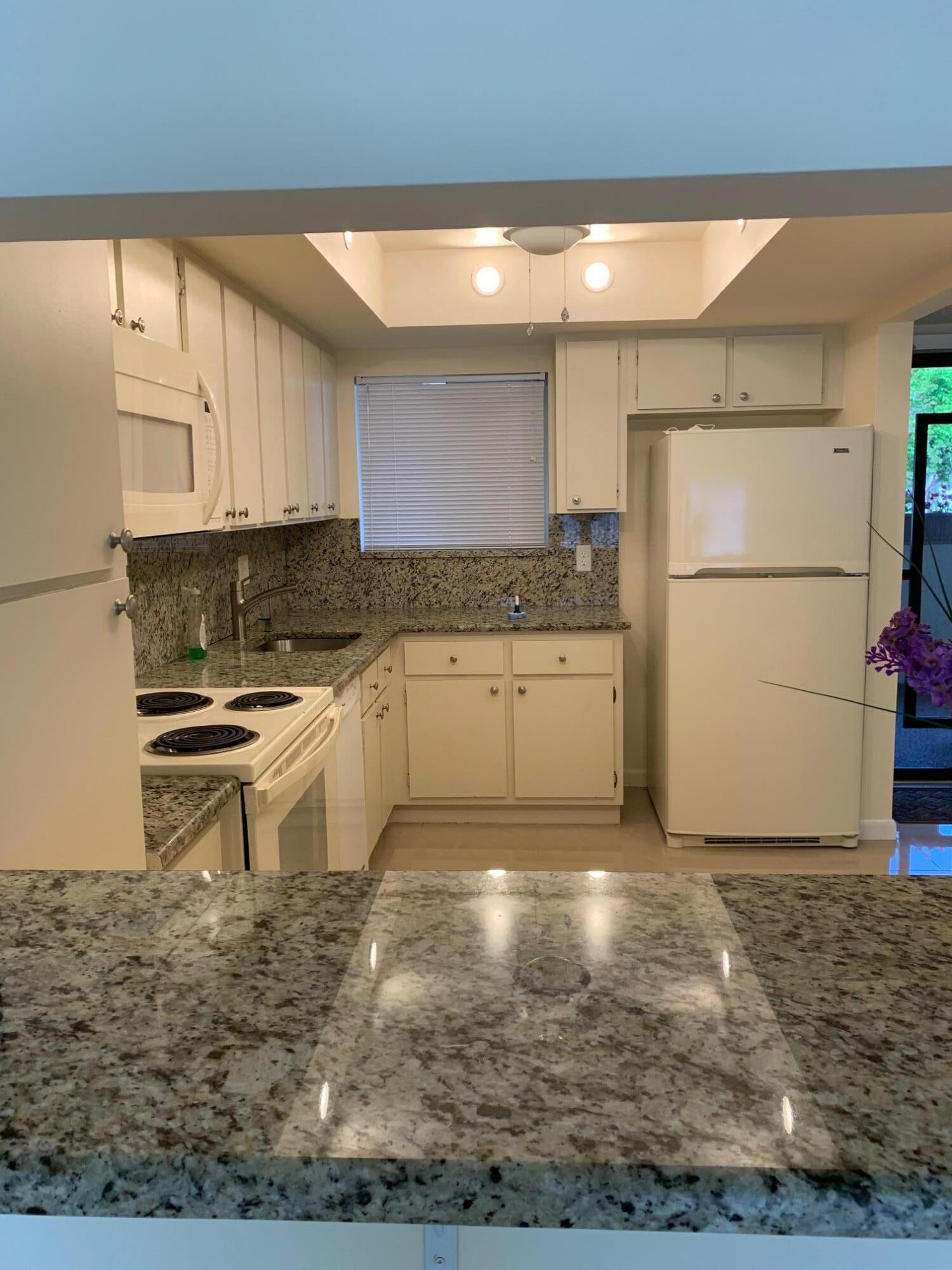 POINCIANA GARDENS CONDO - Residential Lease