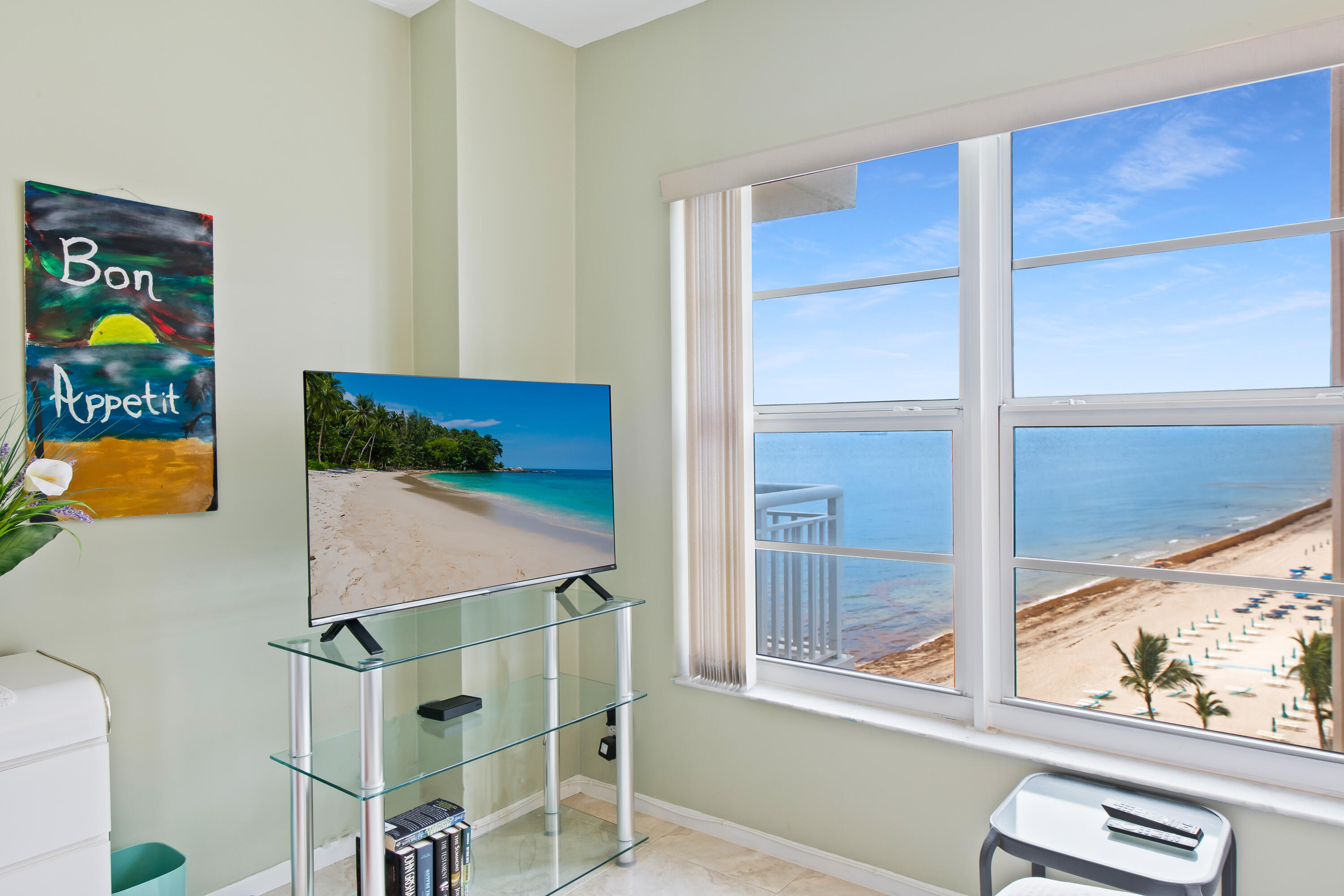 REGENCY TOWER CONDO - Residential