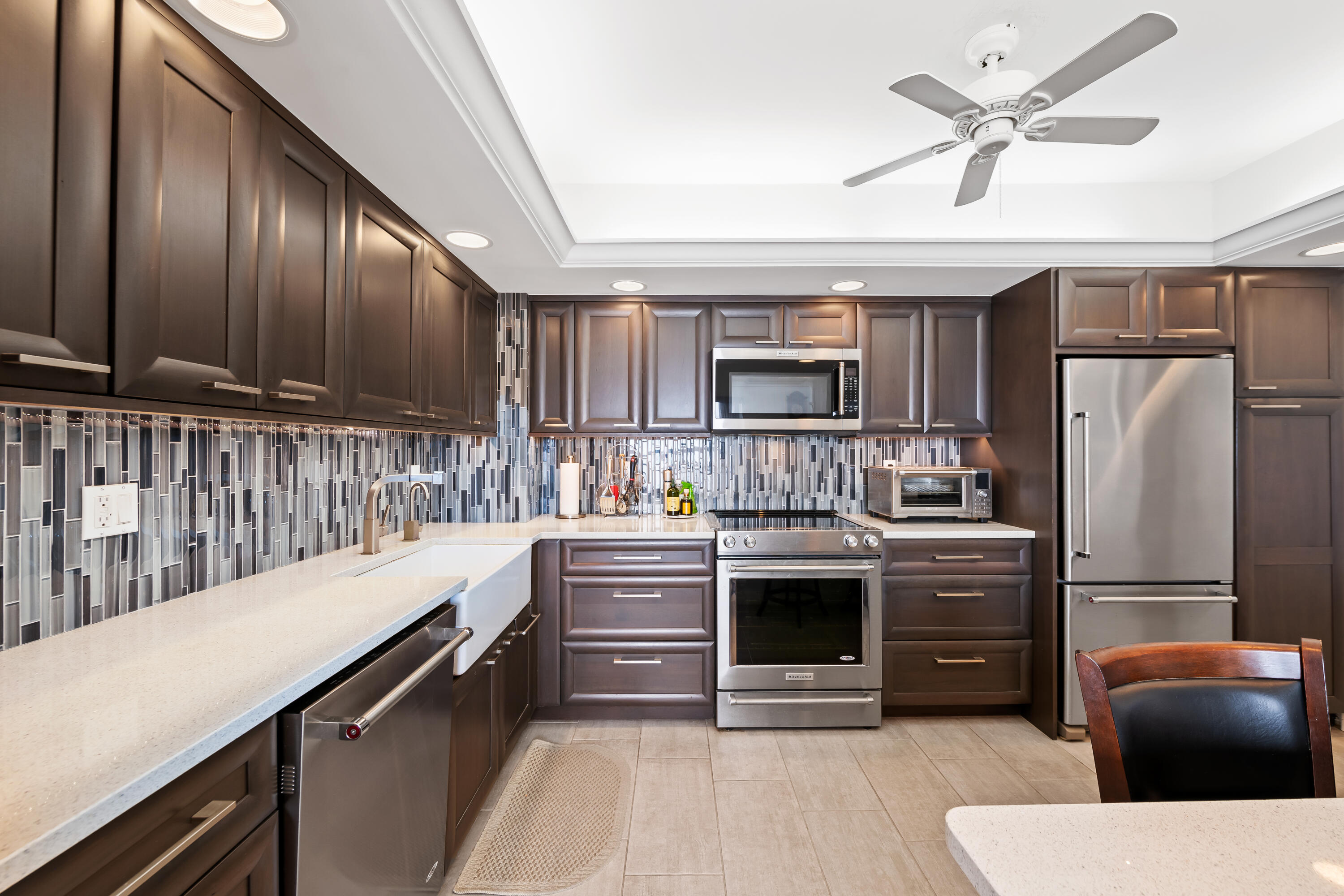 REGENCY TOWER CONDO - Residential