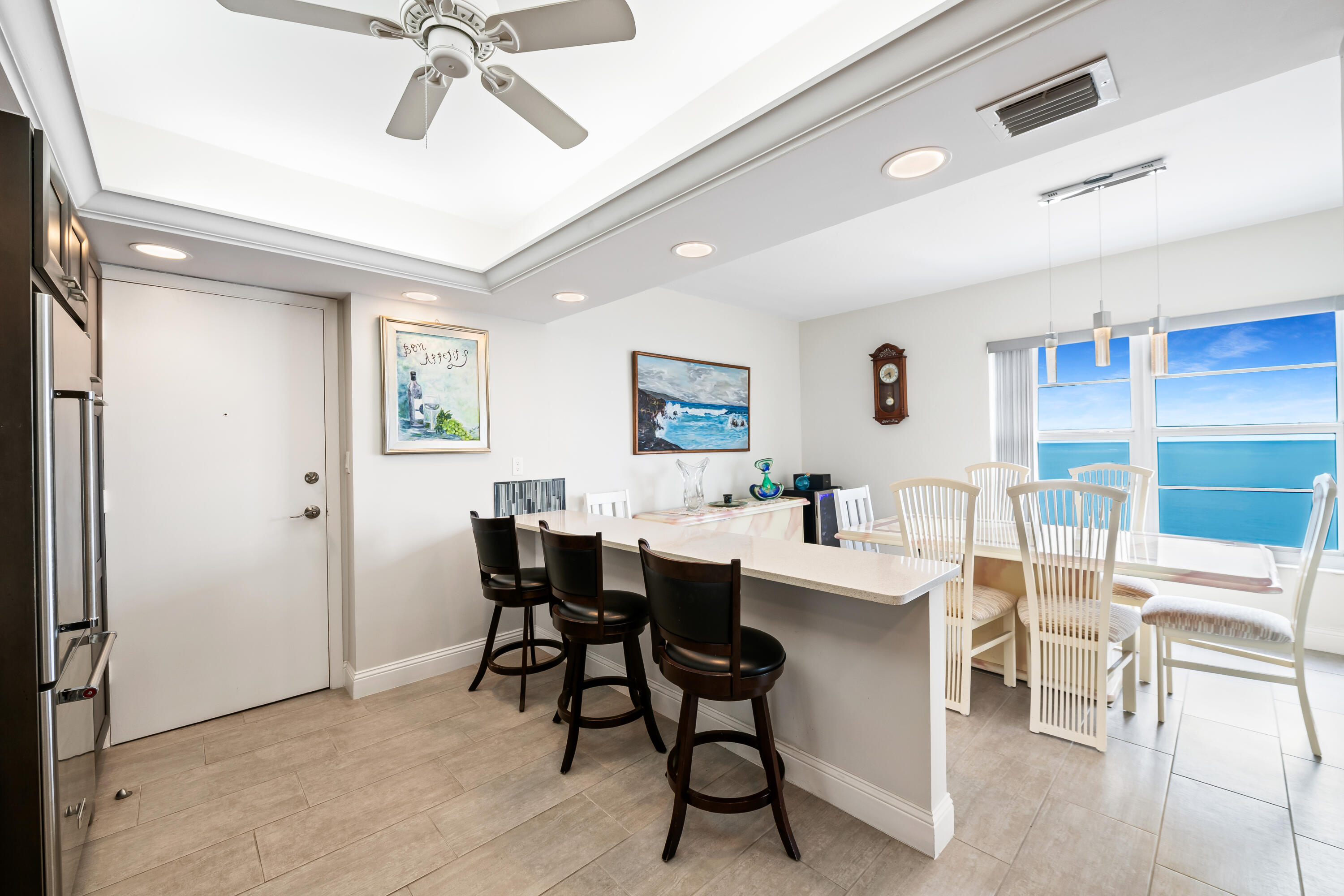 REGENCY TOWER CONDO - Residential