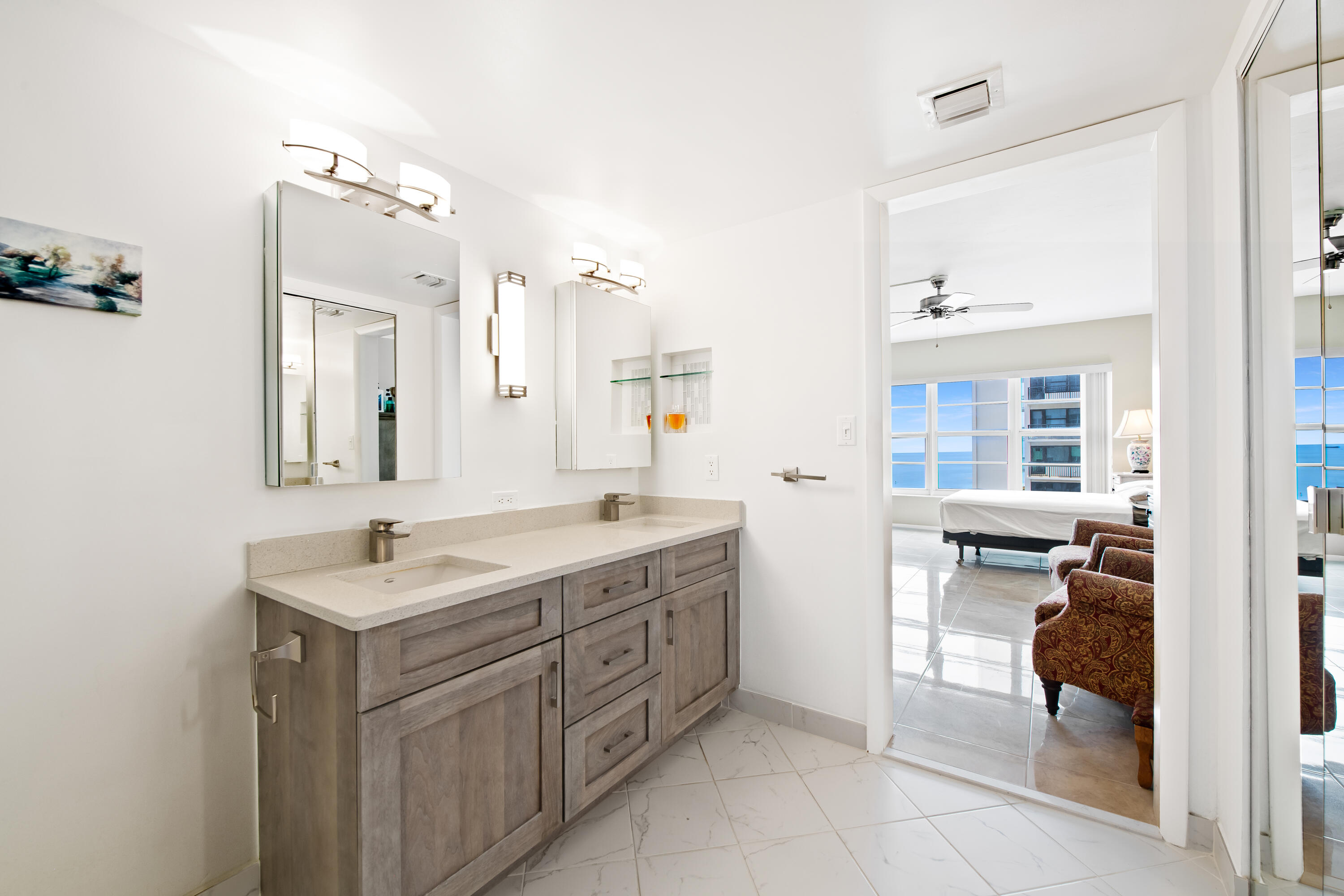 REGENCY TOWER CONDO - Residential