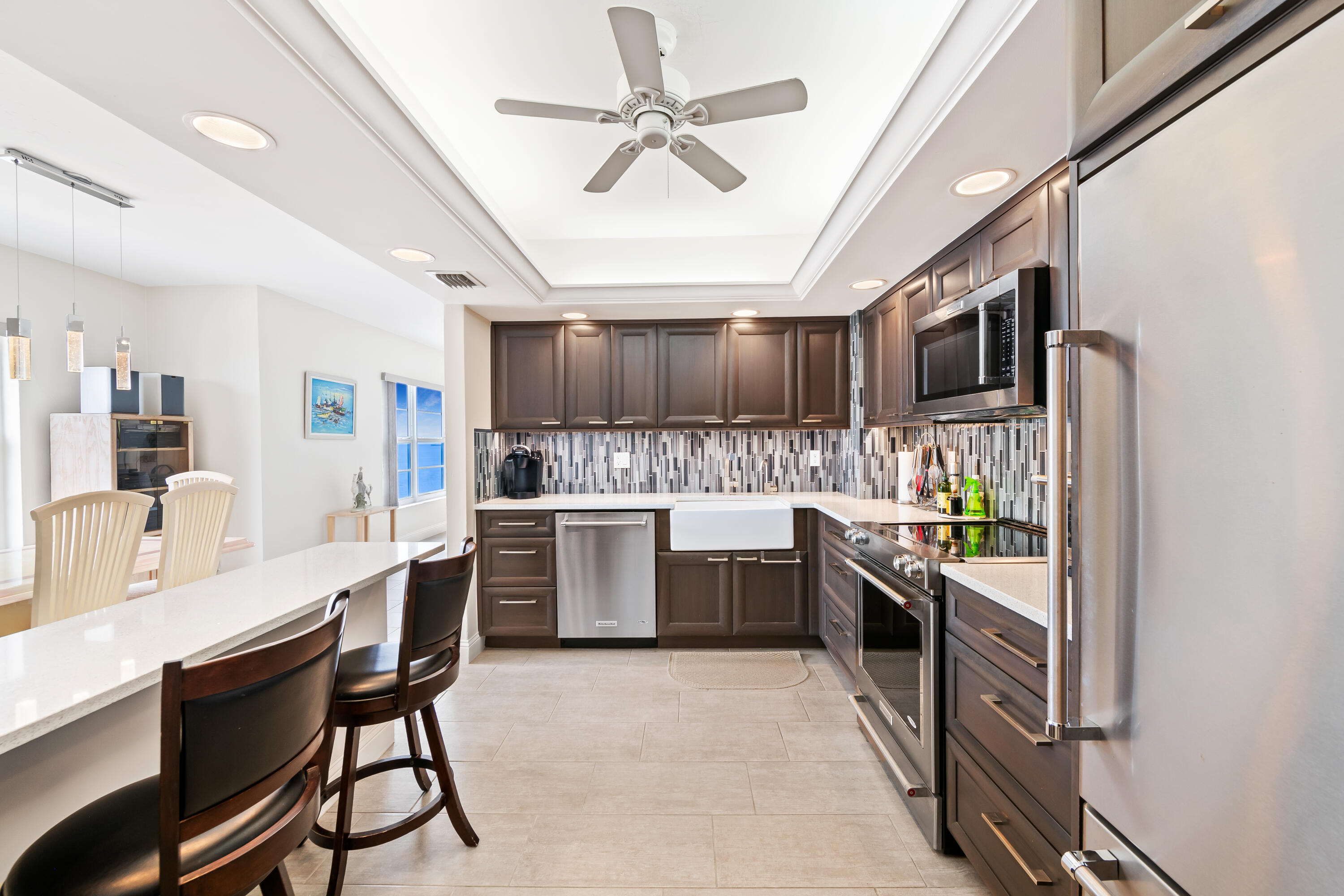 REGENCY TOWER CONDO - Residential