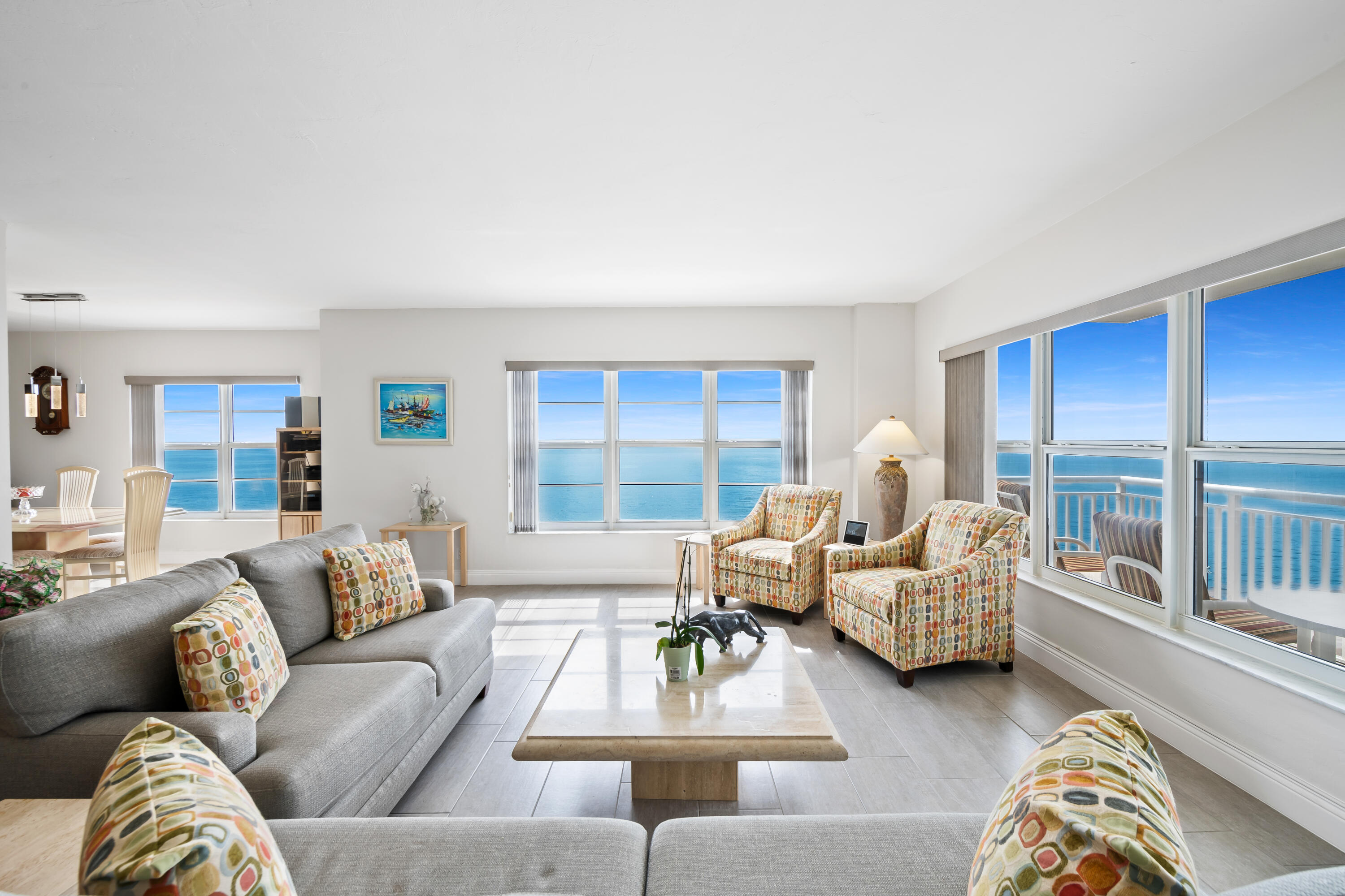 REGENCY TOWER CONDO - Residential