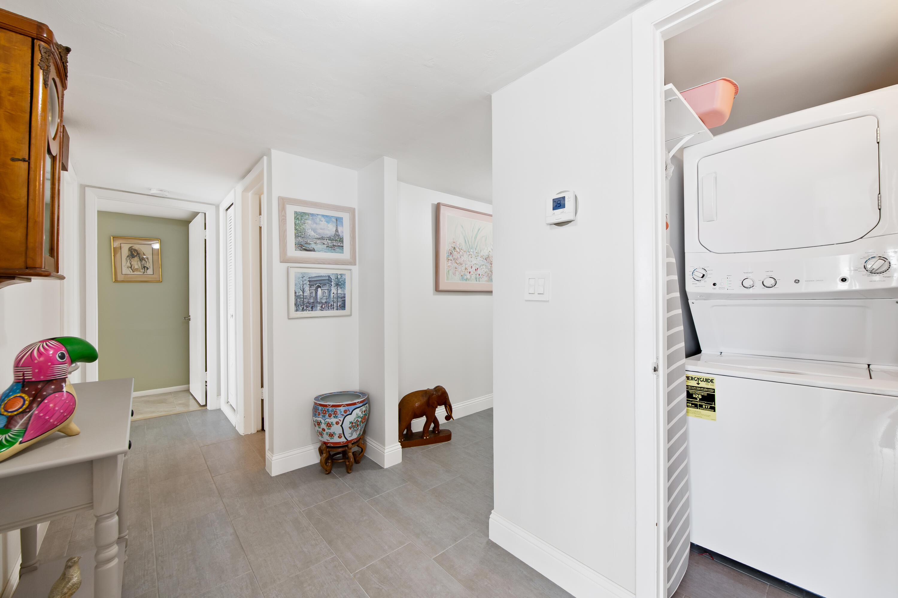 REGENCY TOWER CONDO - Residential