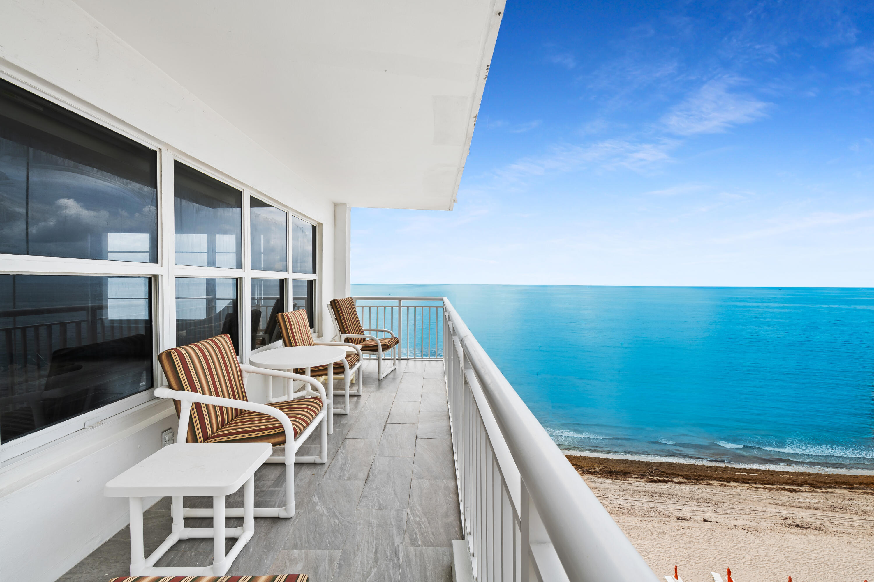 REGENCY TOWER CONDO - Residential