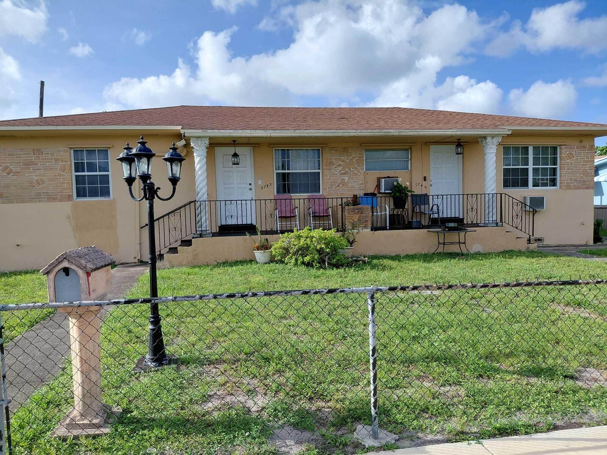 HOLLYWOOD BEACH HEIGHTS SEC - Residential Lease