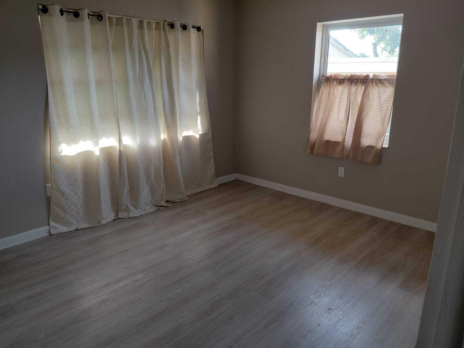 HOLLYWOOD BEACH HEIGHTS SEC - Residential Lease