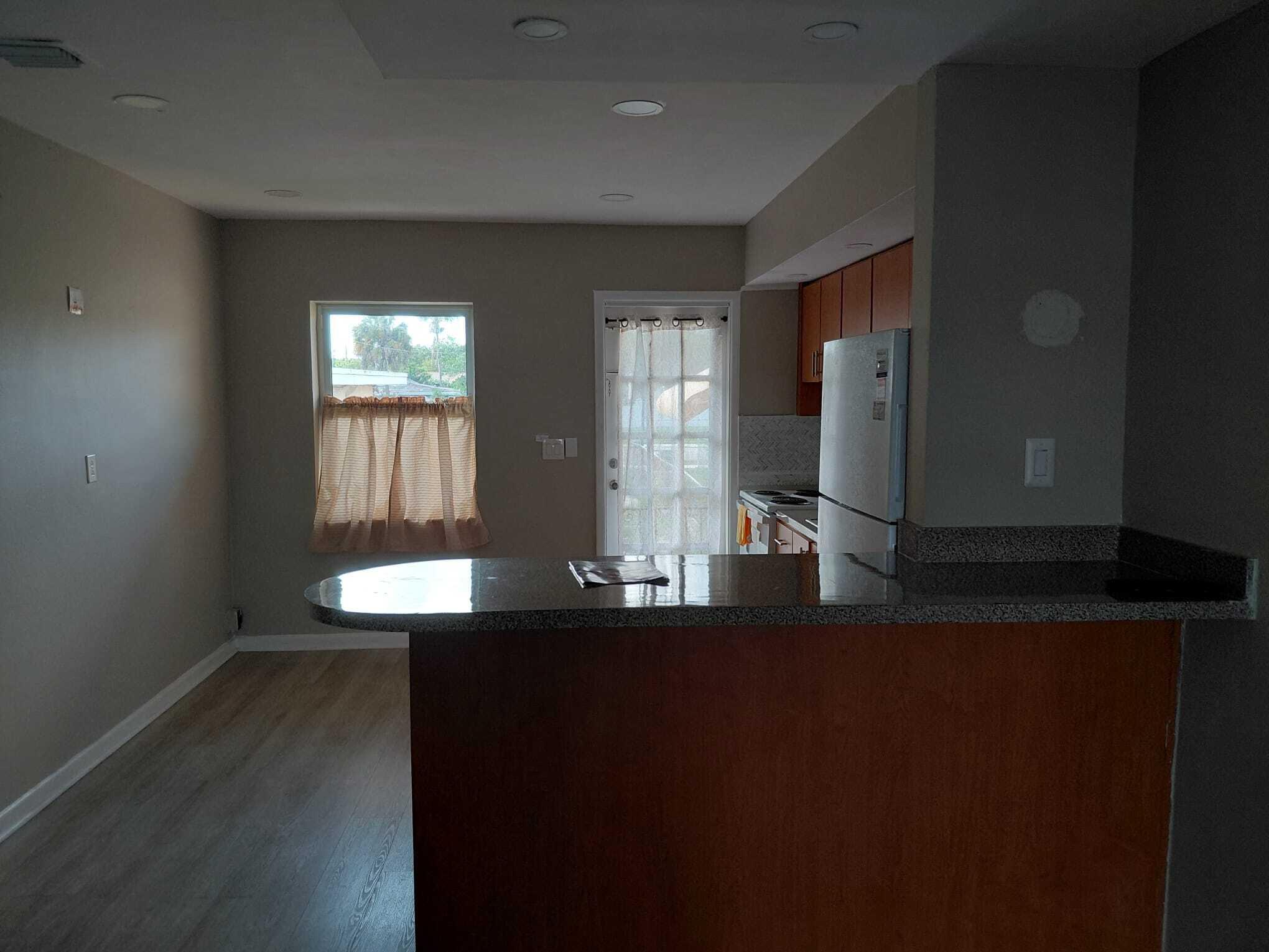 HOLLYWOOD BEACH HEIGHTS SEC - Residential Lease