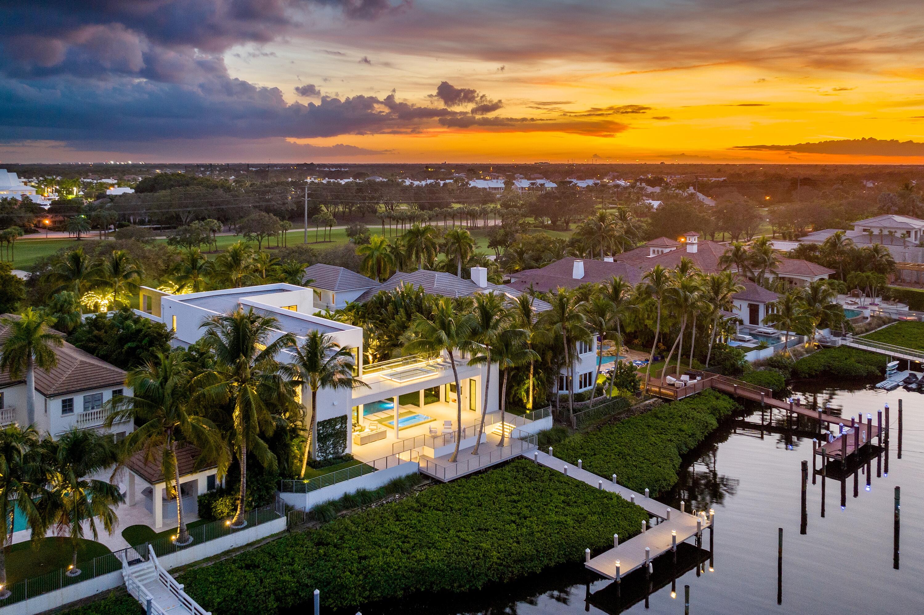 ADMIRALS COVE PAR C - Residential