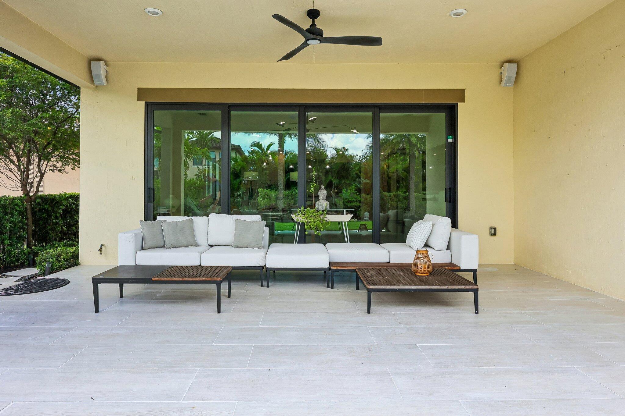 PARKLAND BAY - Residential