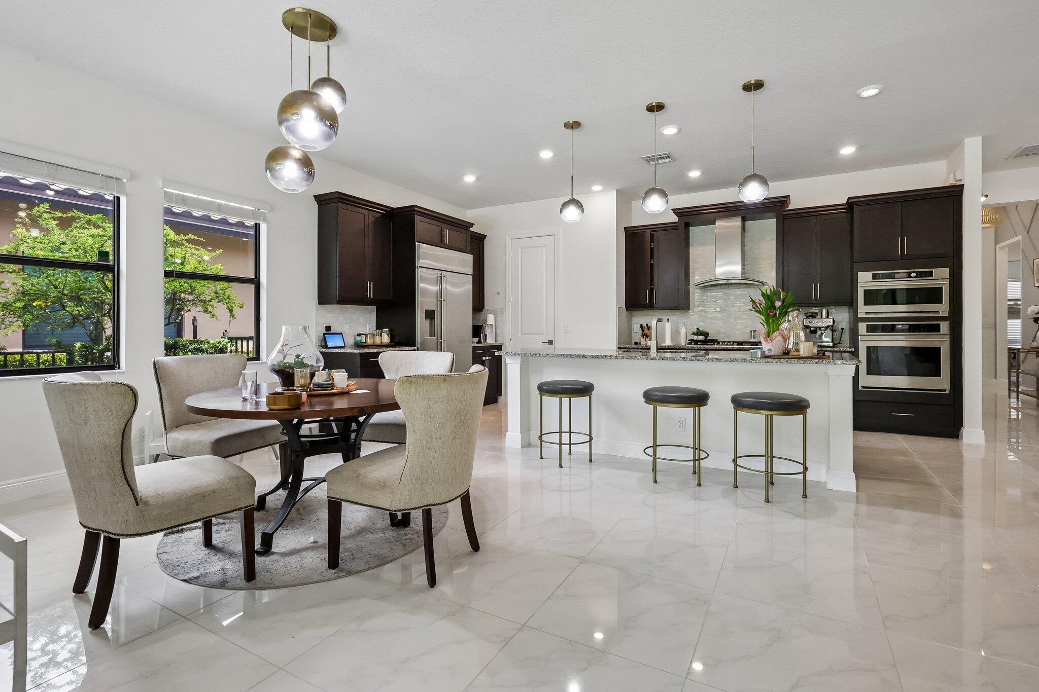 PARKLAND BAY - Residential