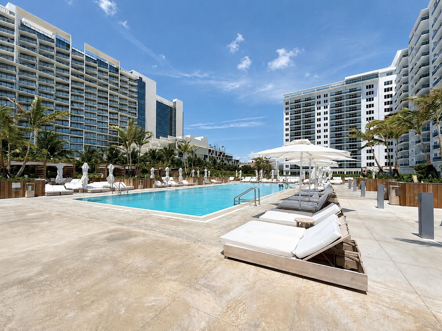 RONEY PALACE CONDO - Residential