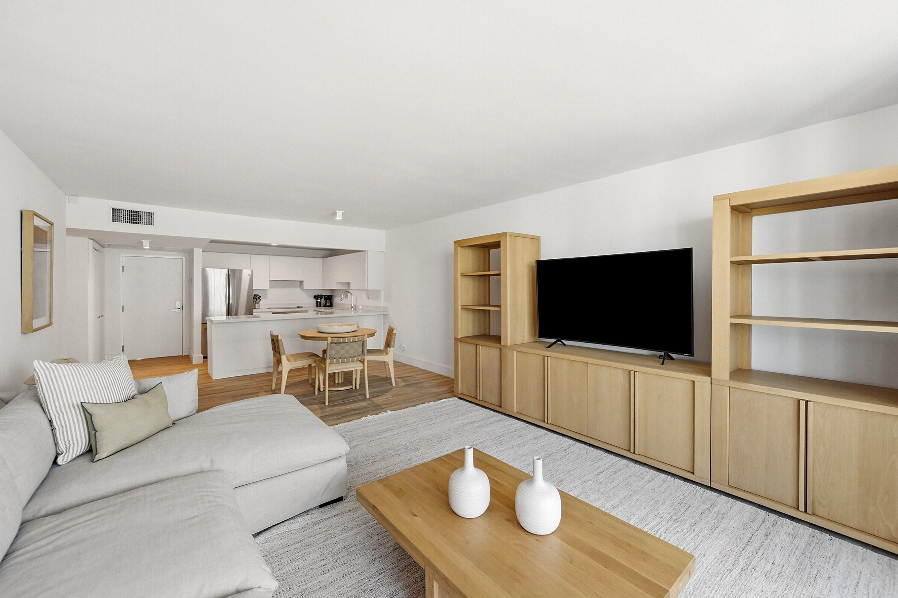 RONEY PALACE CONDO - Residential