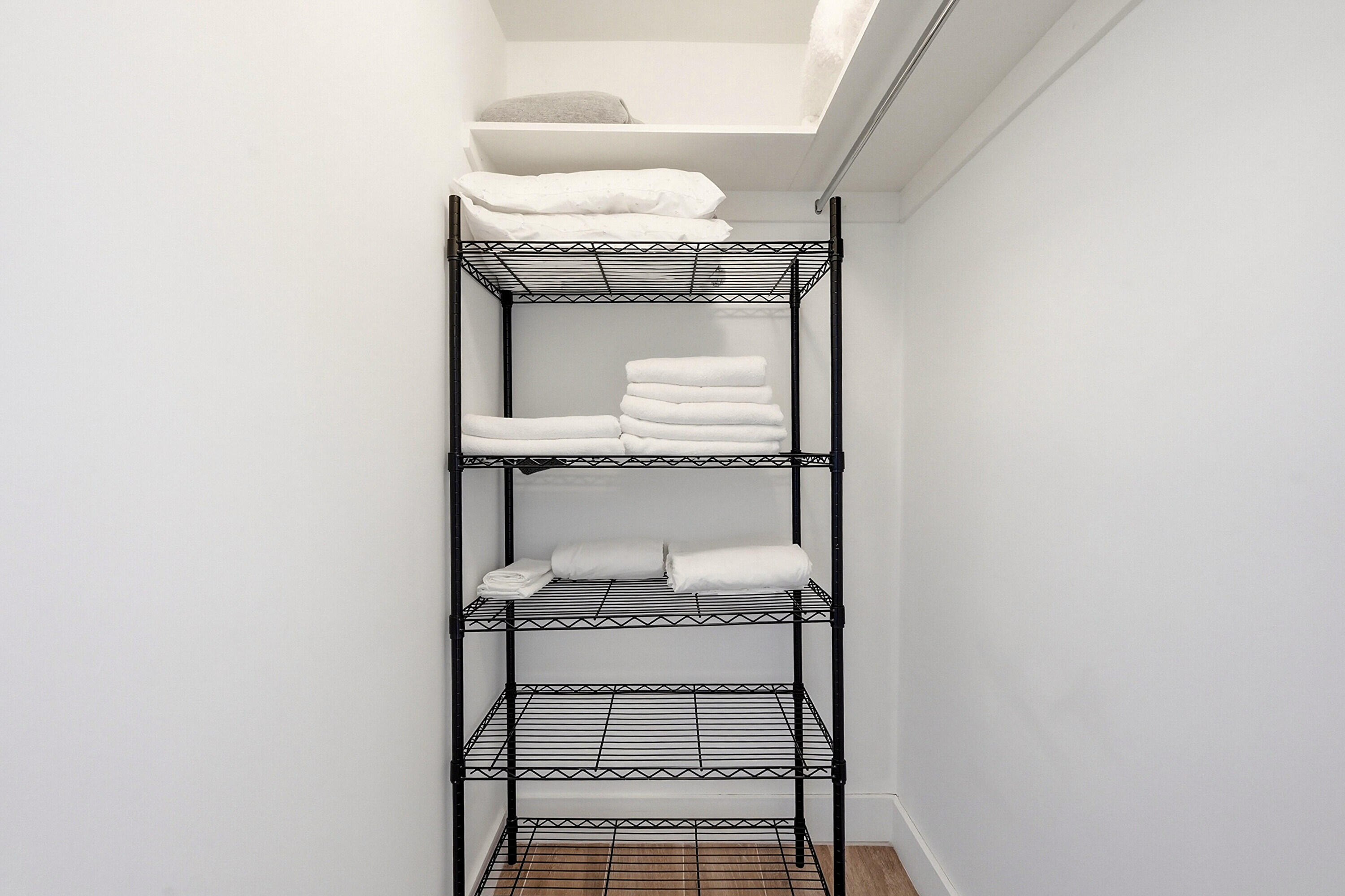 RONEY PALACE CONDO - Residential