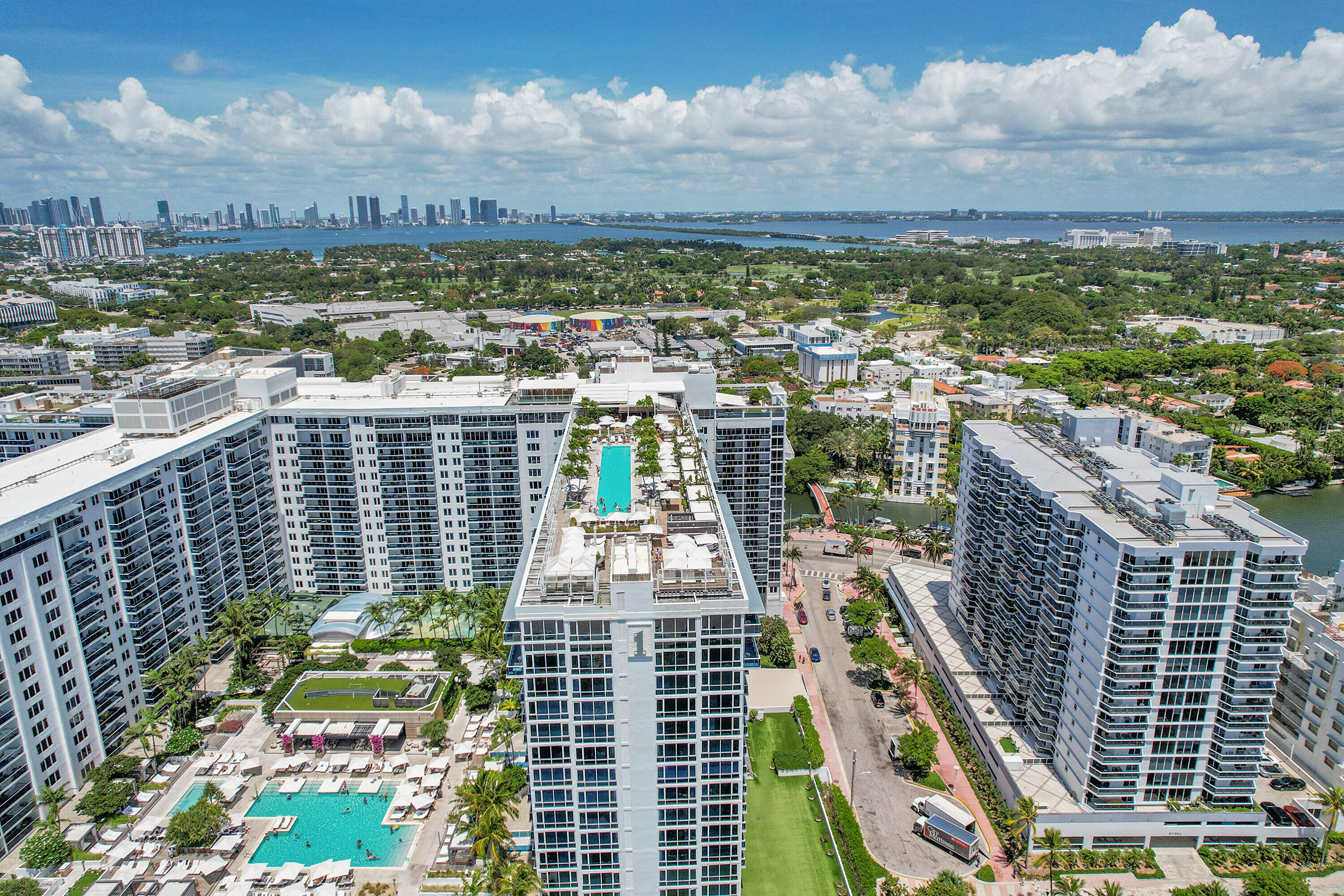 RONEY PALACE CONDO - Residential