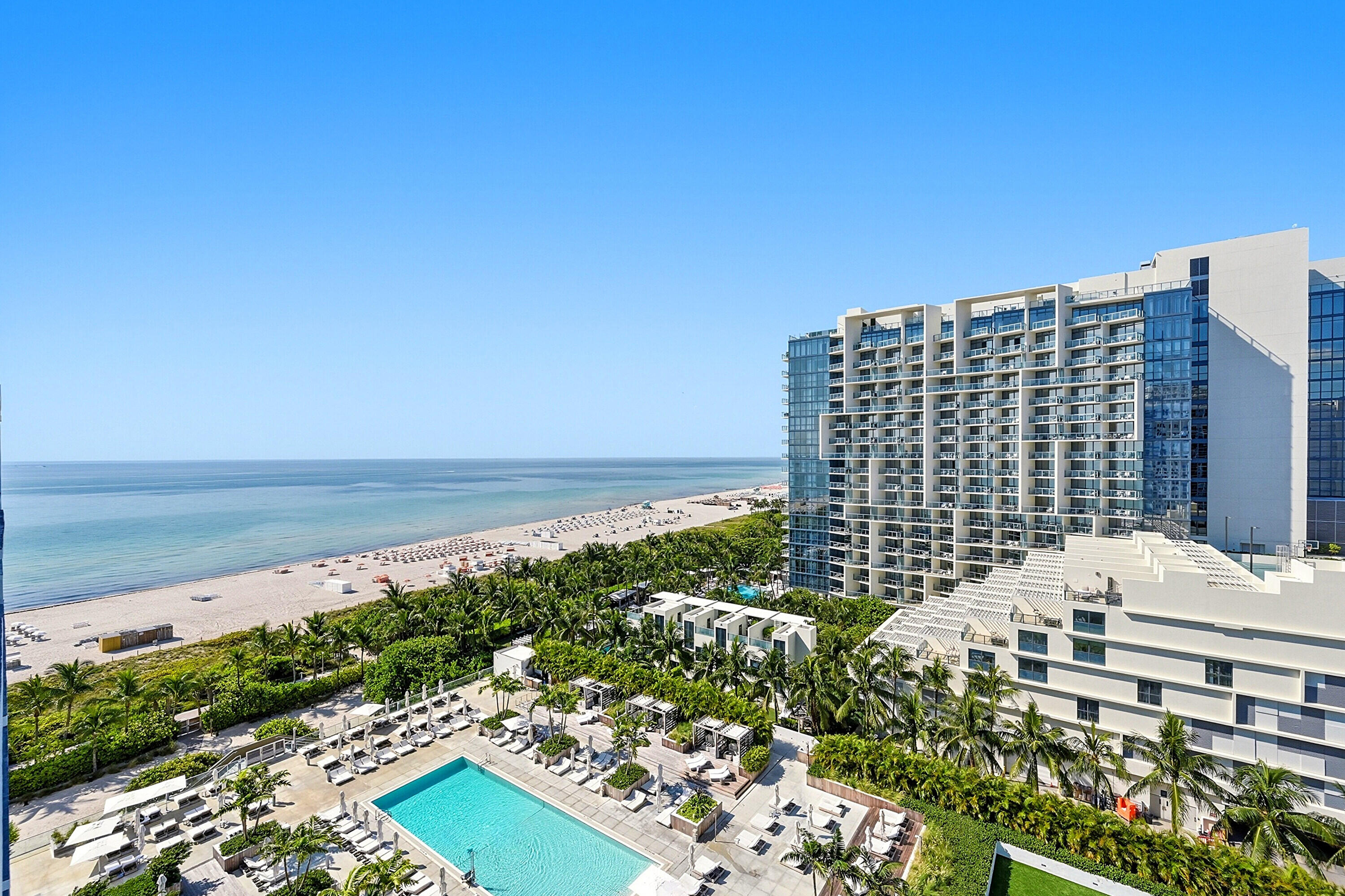RONEY PALACE CONDO - Residential