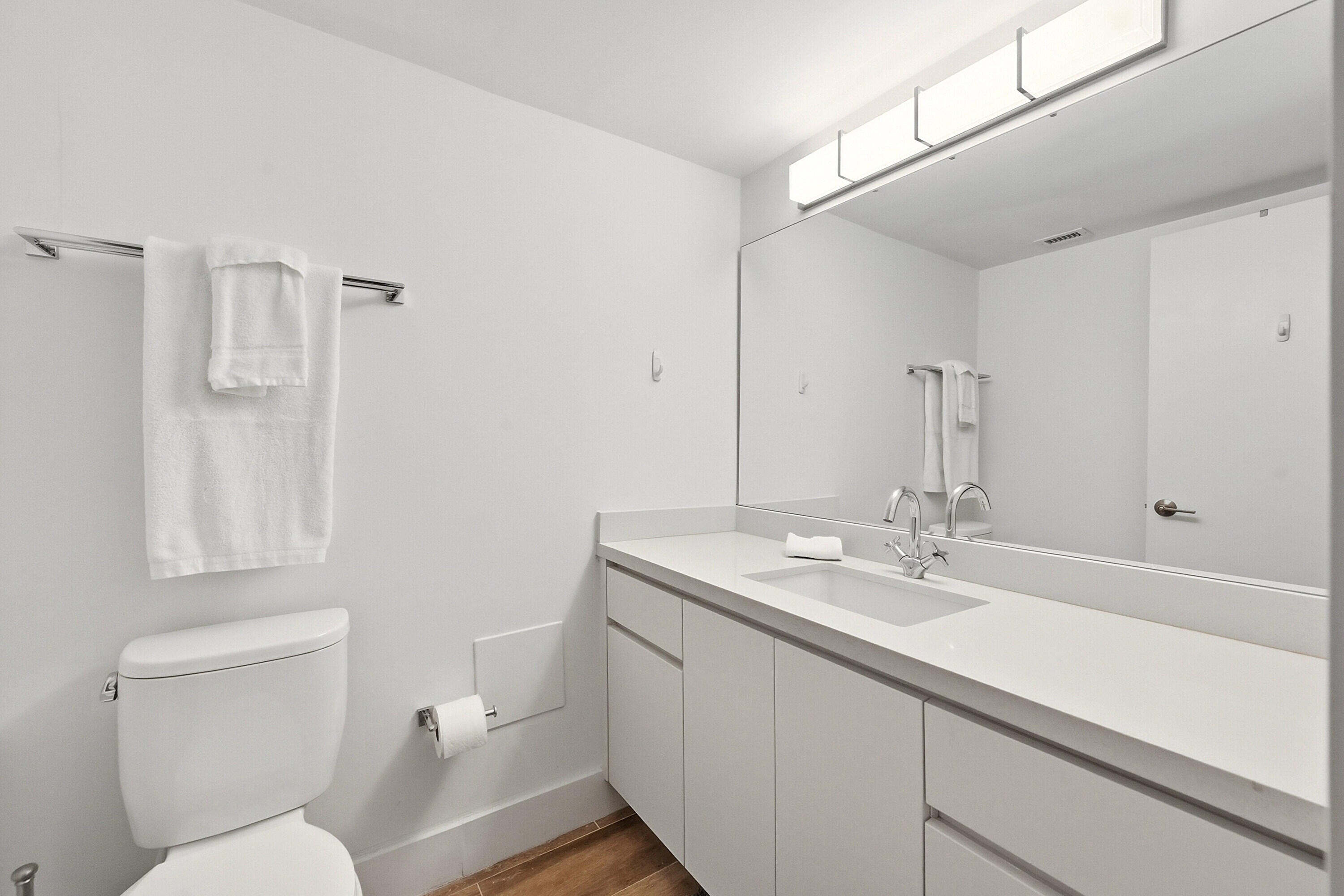 RONEY PALACE CONDO - Residential