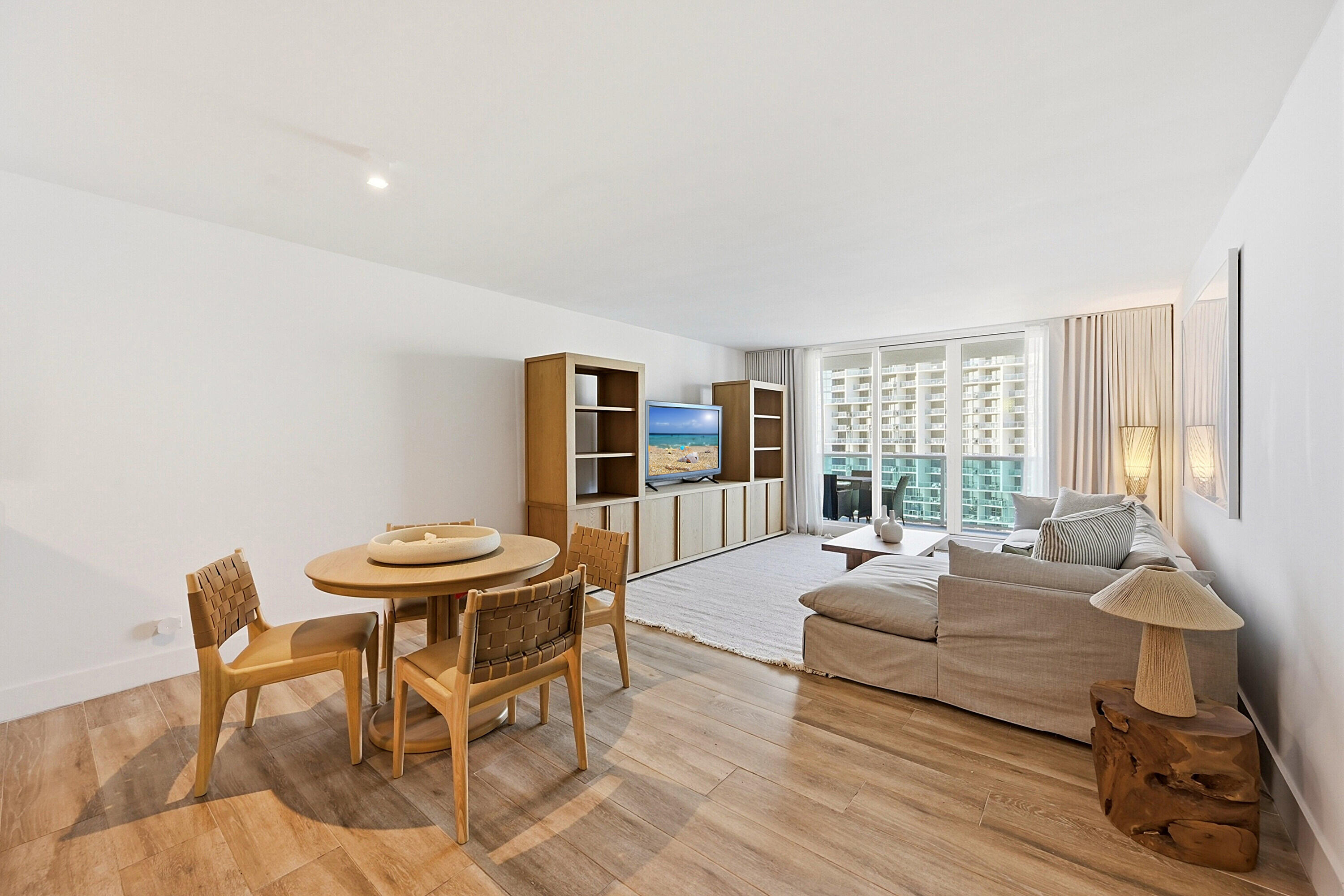 RONEY PALACE CONDO - Residential