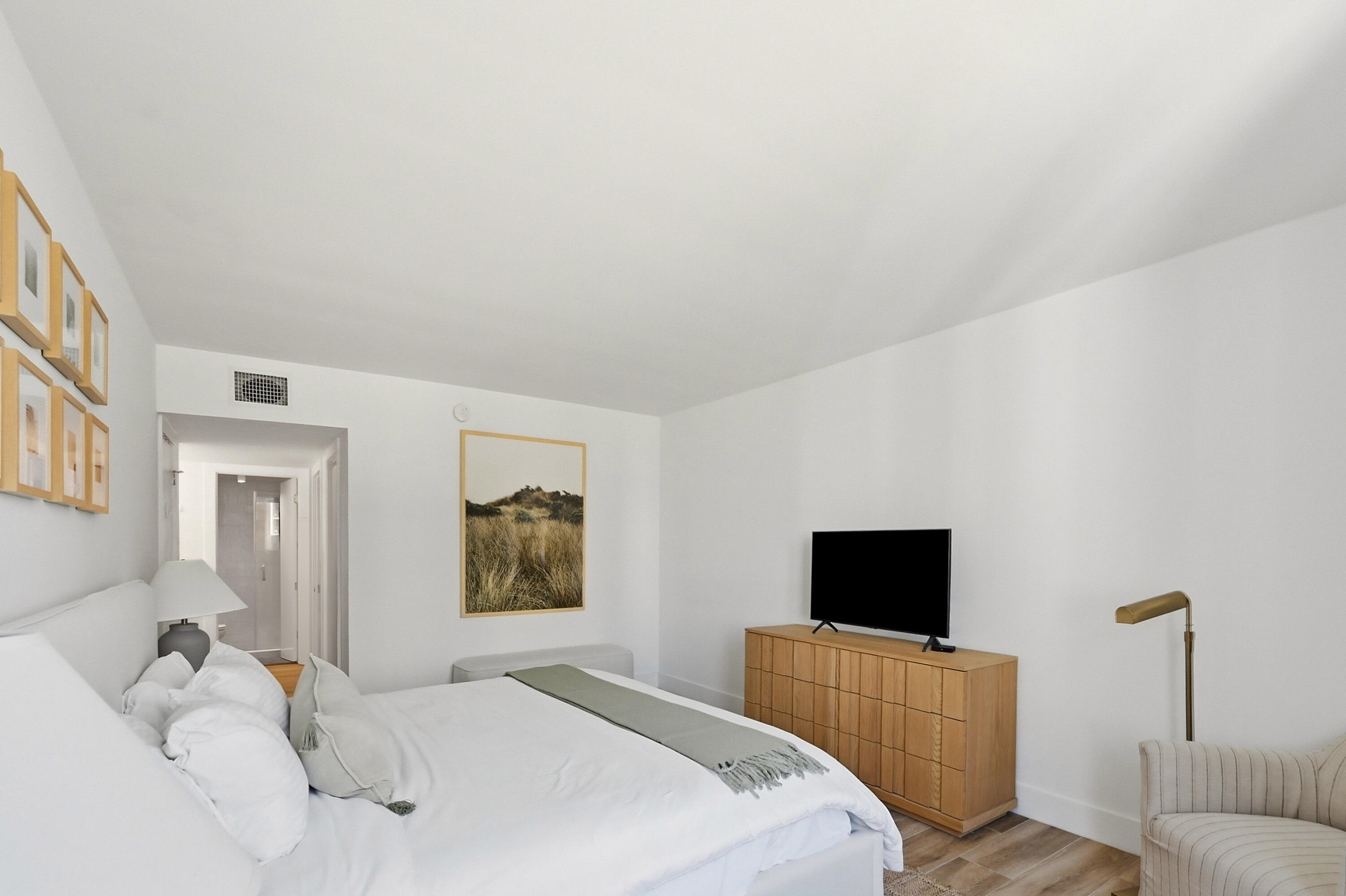 RONEY PALACE CONDO - Residential