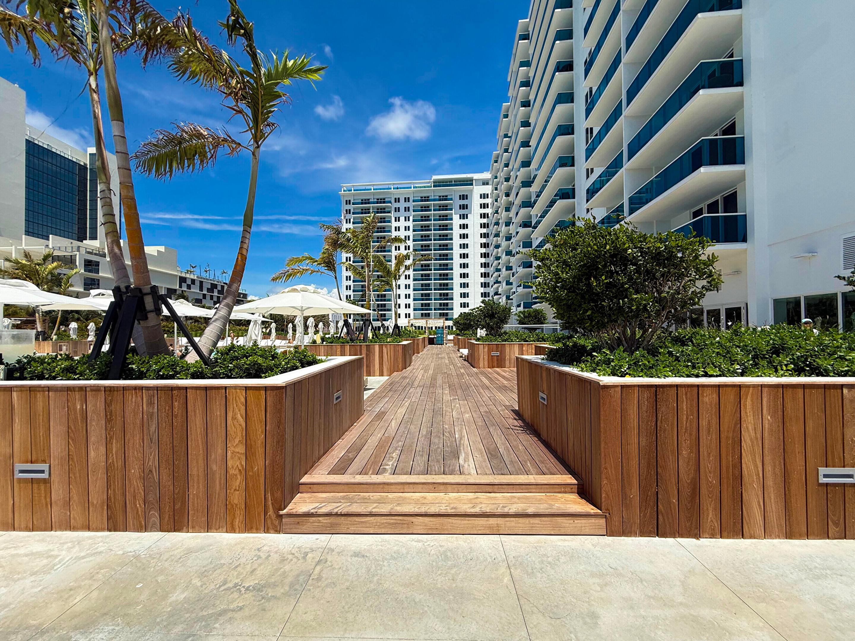 RONEY PALACE CONDO - Residential