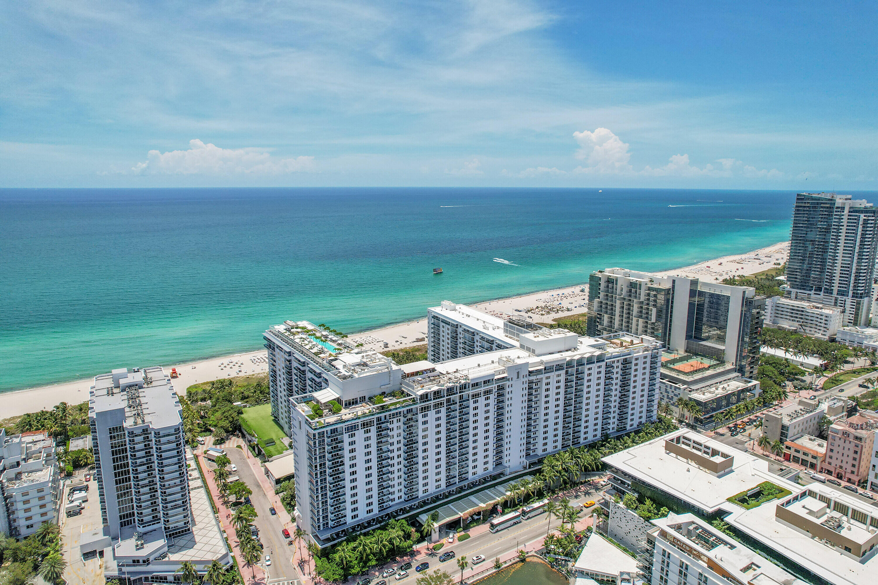 RONEY PALACE CONDO - Residential