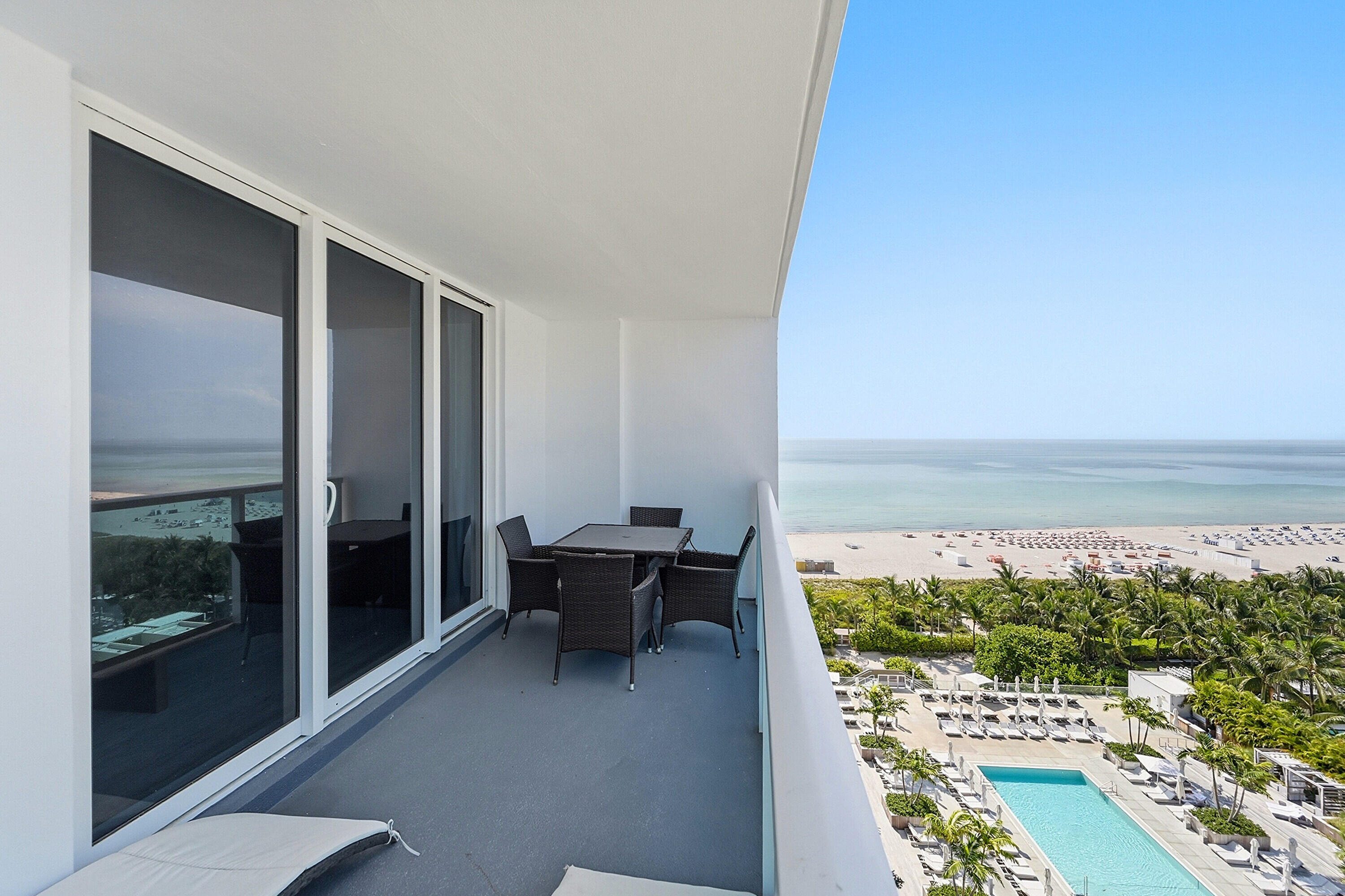 RONEY PALACE CONDO - Residential