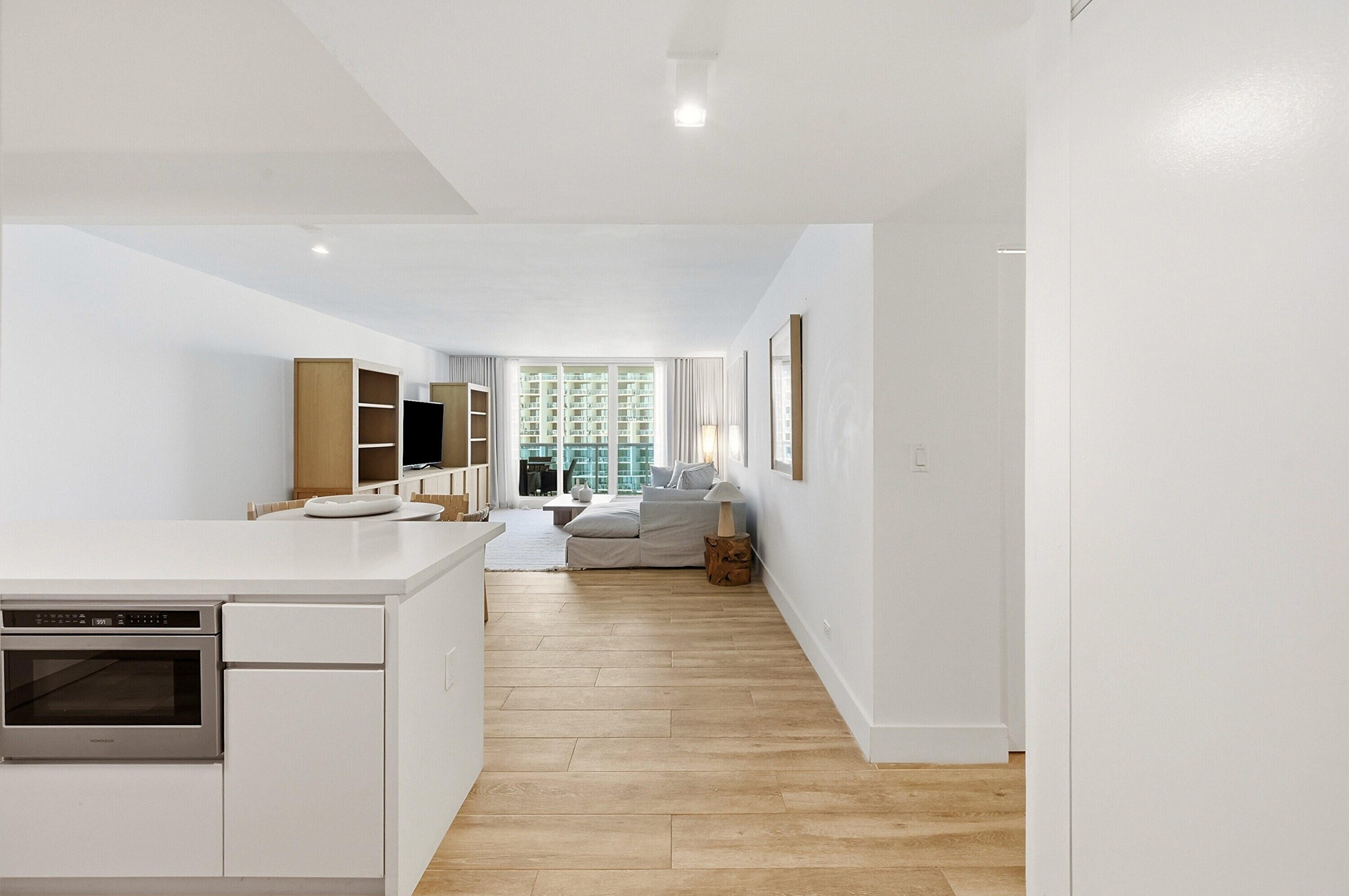 RONEY PALACE CONDO - Residential