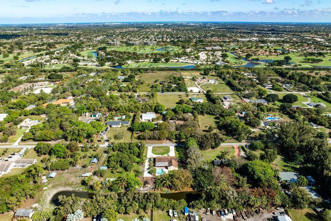 PALM BEACH FARMS CO 3 - Residential