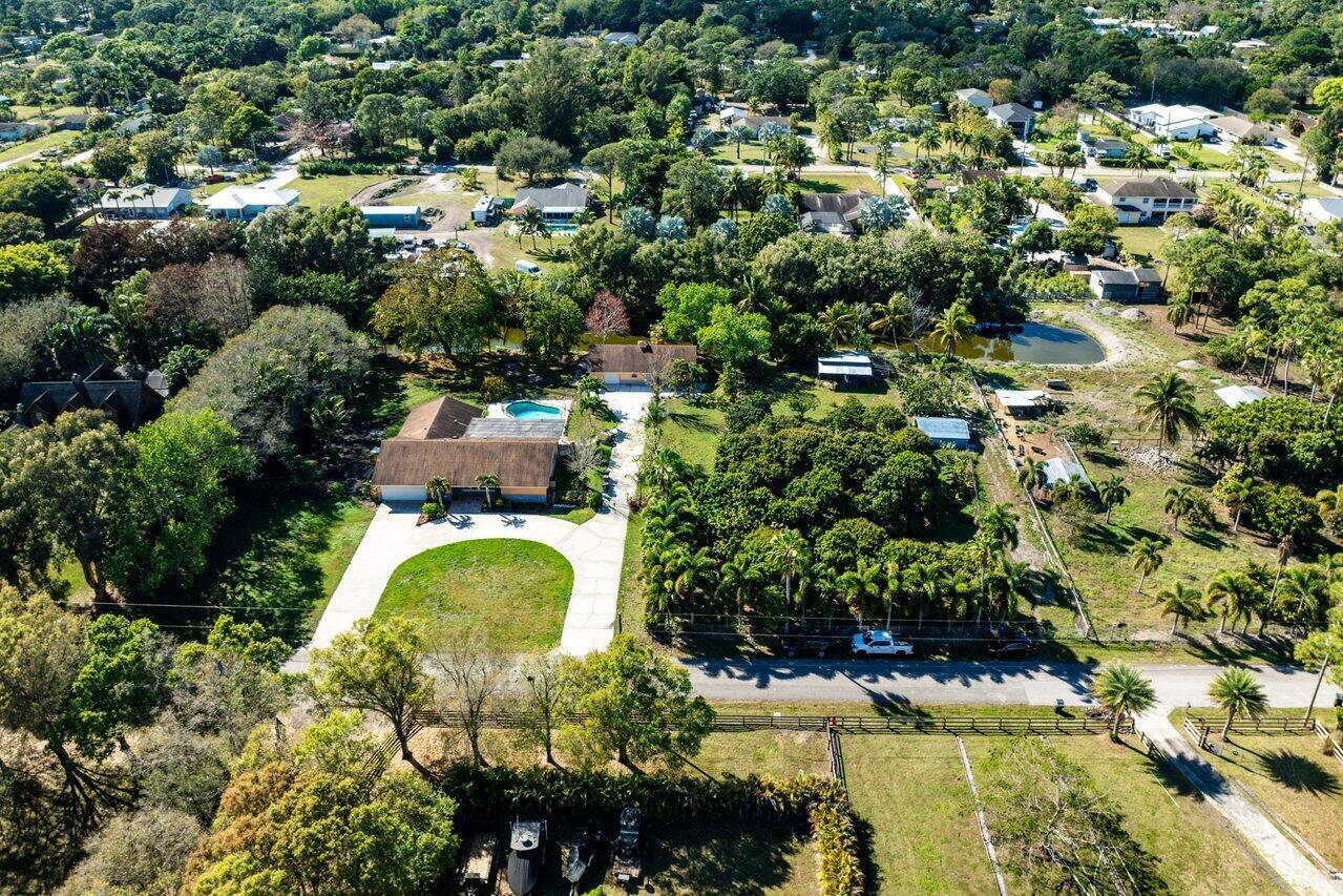 PALM BEACH FARMS CO 3 - Residential