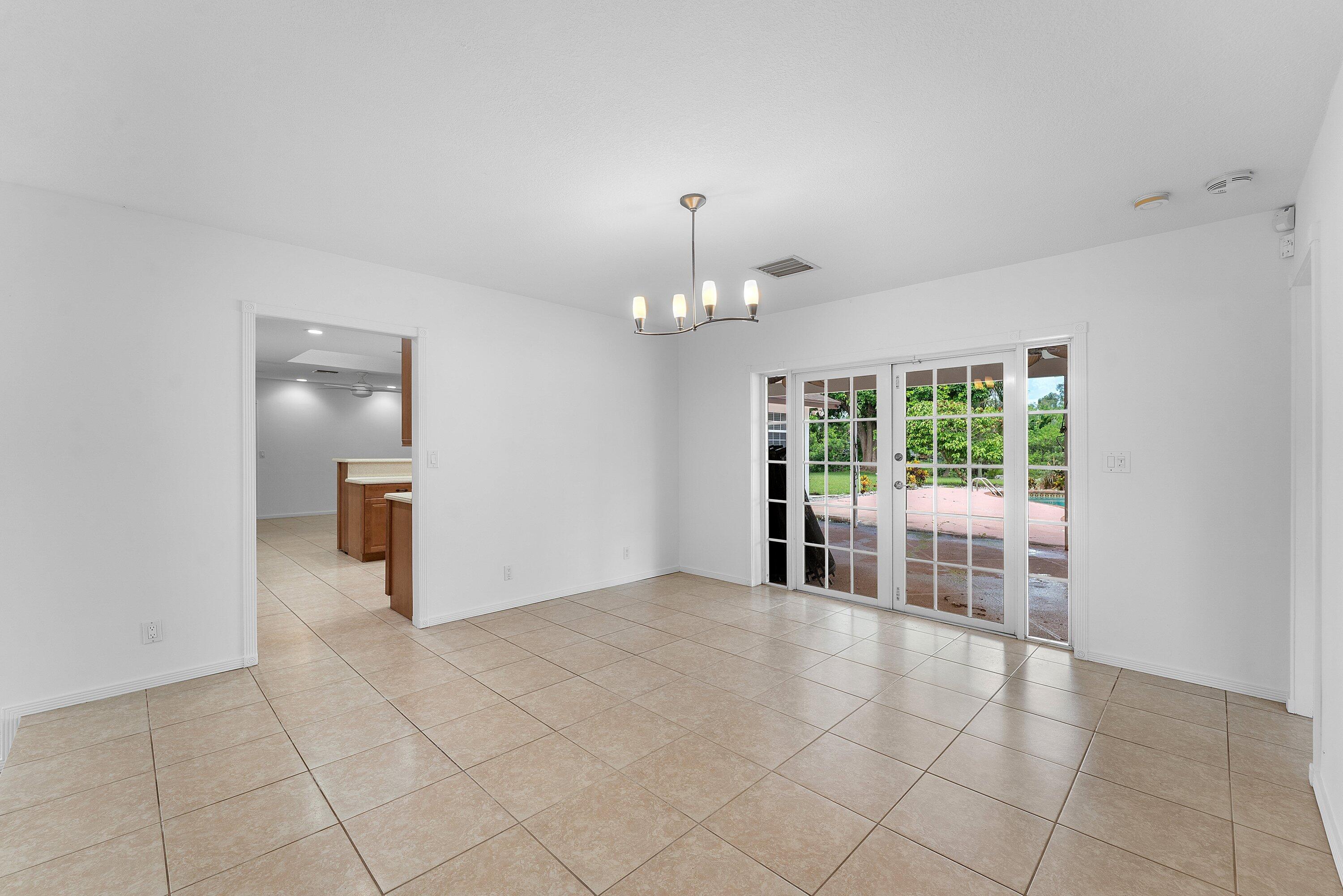PALM BEACH FARMS CO 3 - Residential