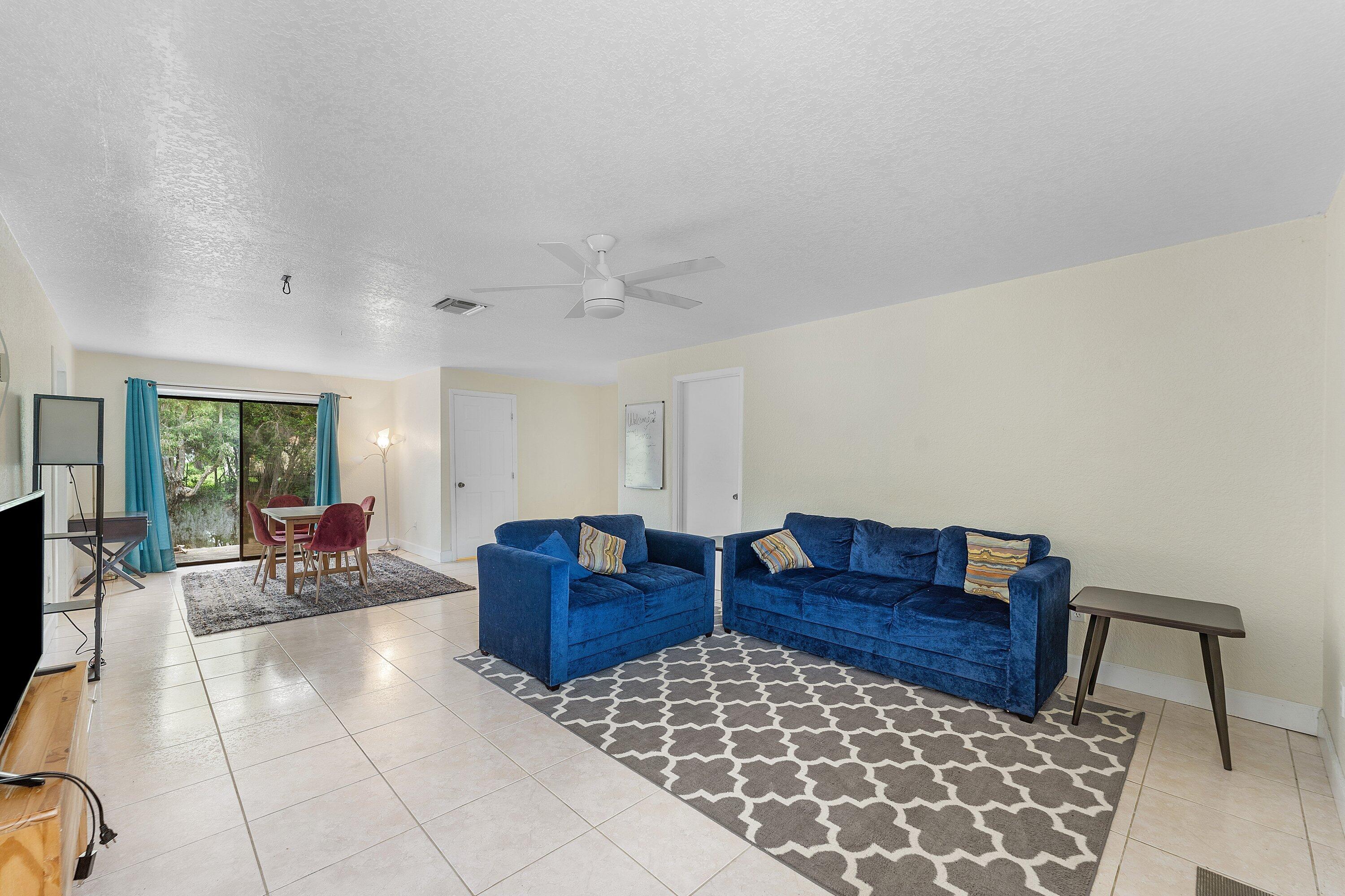 PALM BEACH FARMS CO 3 - Residential